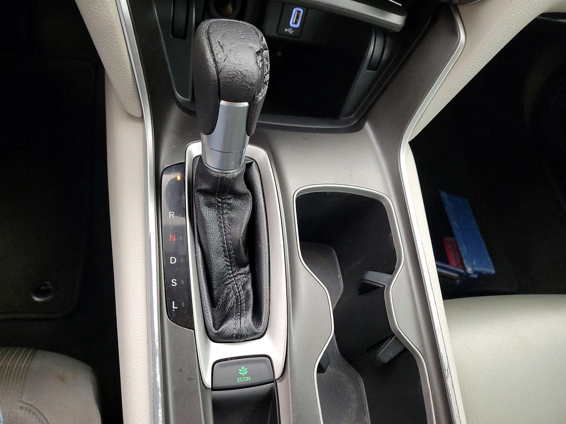 Thumbnail: 2018 Honda Accord - 17