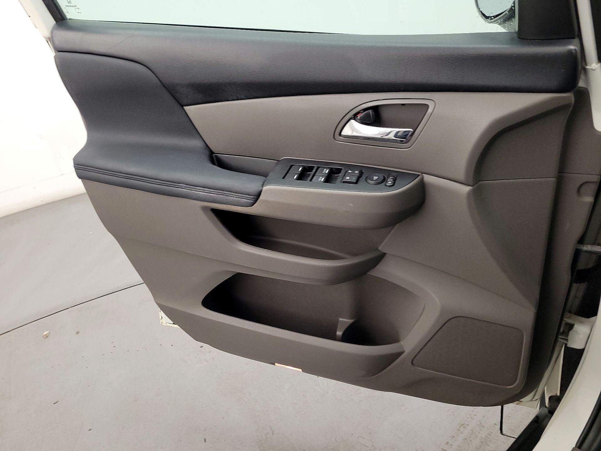 Thumbnail: 2016 Honda Odyssey - 12