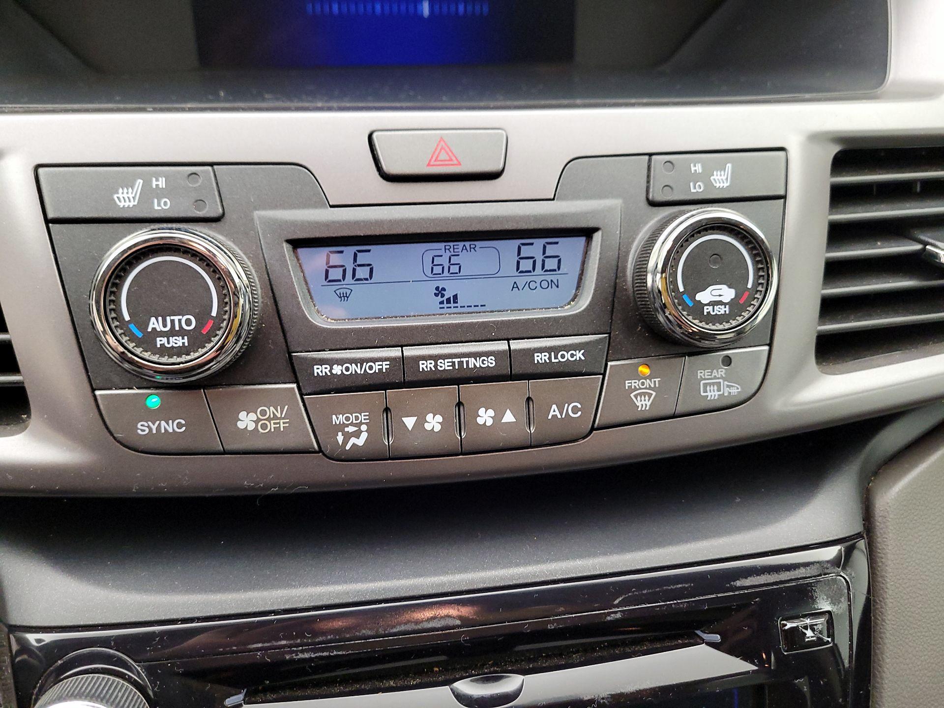 Thumbnail: 2016 Honda Odyssey - 16