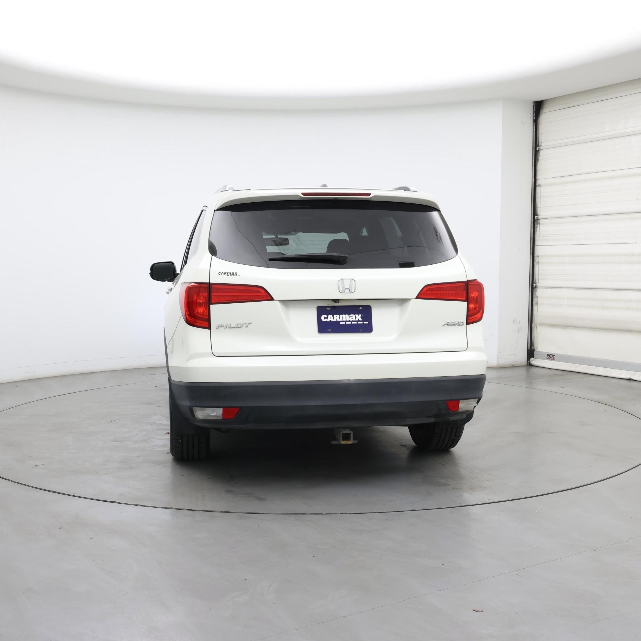 Thumbnail: 2017 Honda Pilot - 6