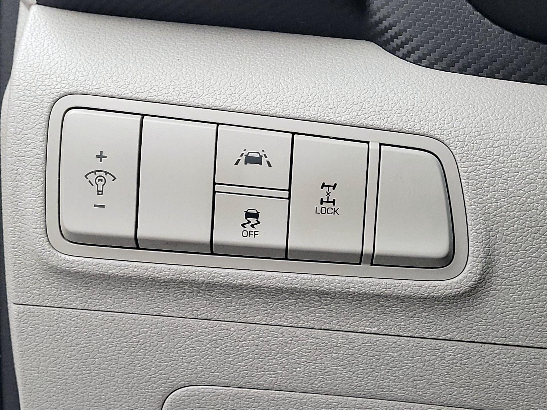 Thumbnail: 2019 Hyundai Tucson - 13