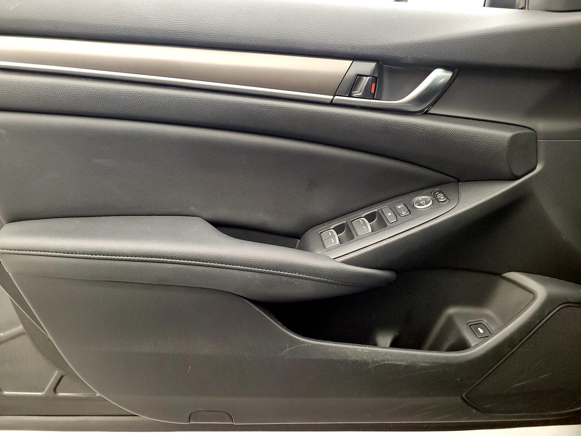 Thumbnail: 2019 Honda Accord - 12