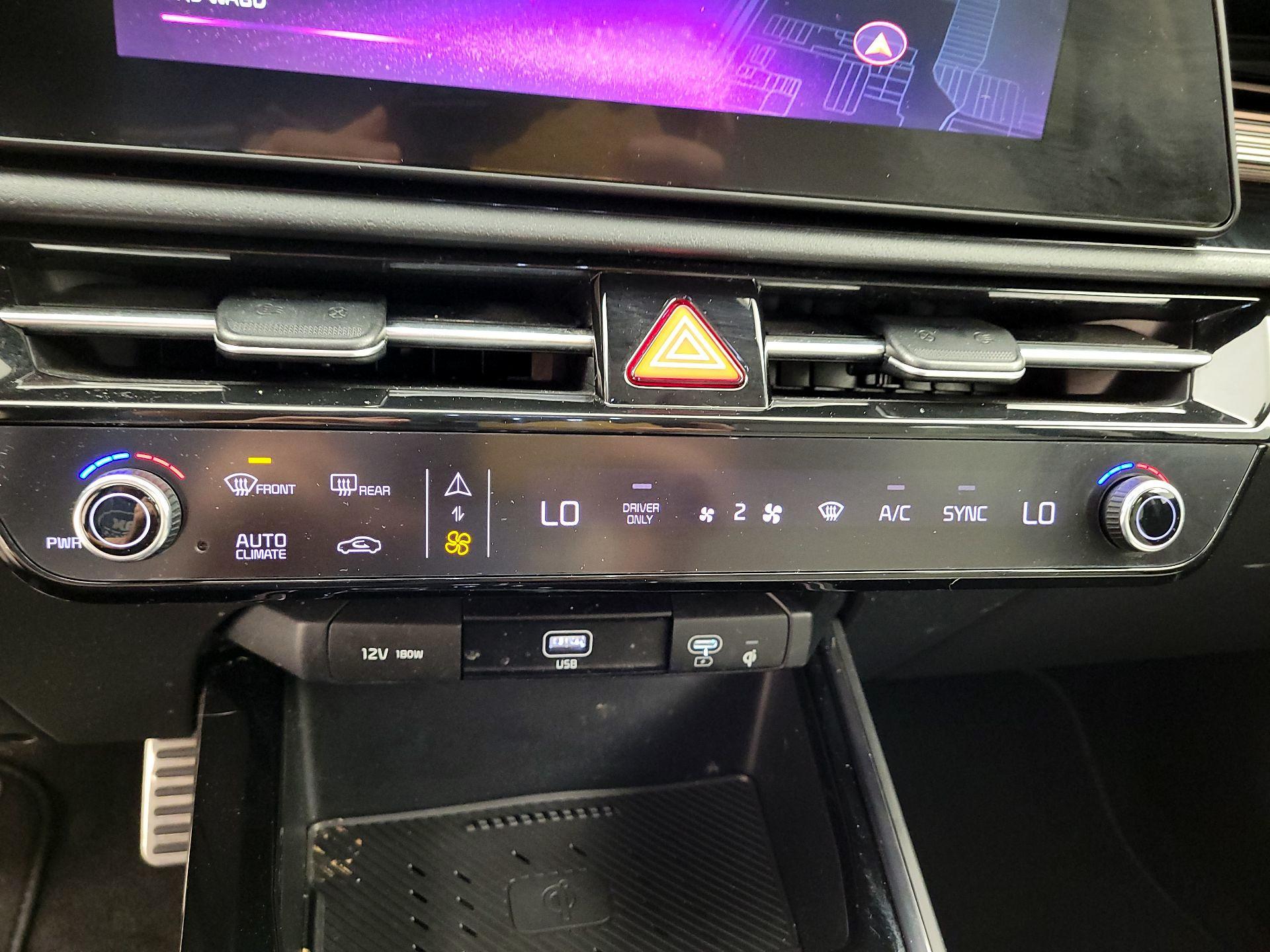 Thumbnail: 2023 Kia Niro - 14