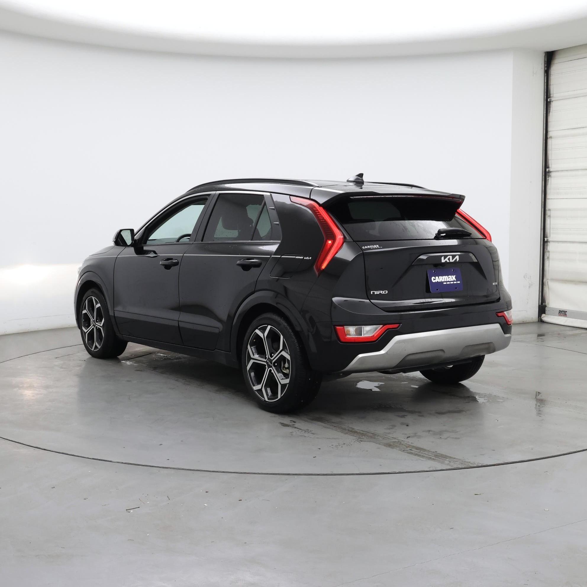 Thumbnail: 2023 Kia Niro - 2