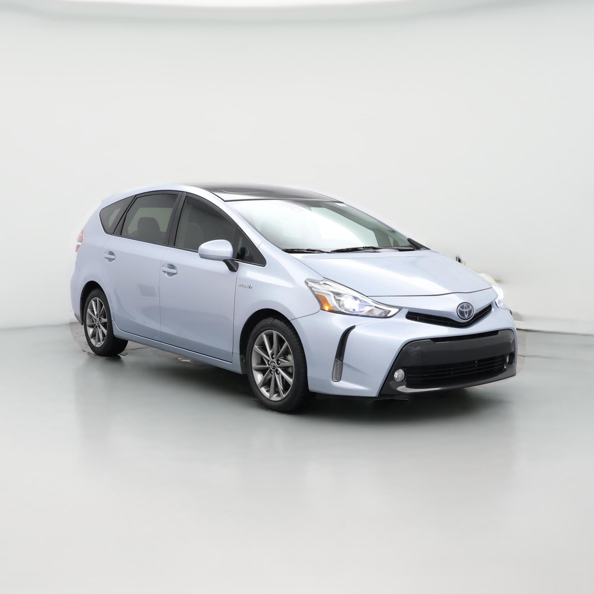 Thumbnail: 2015 Toyota Prius v - 1