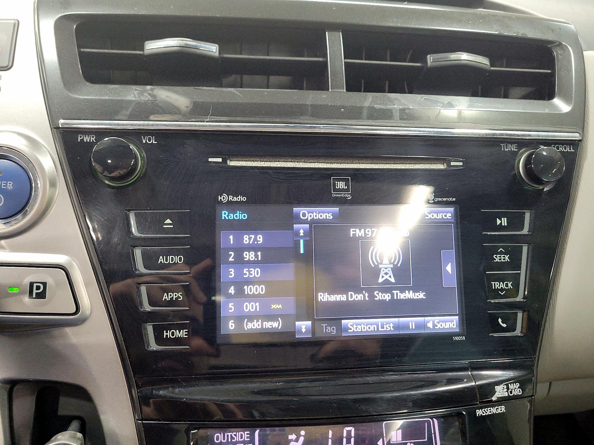 Thumbnail: 2015 Toyota Prius v - 13