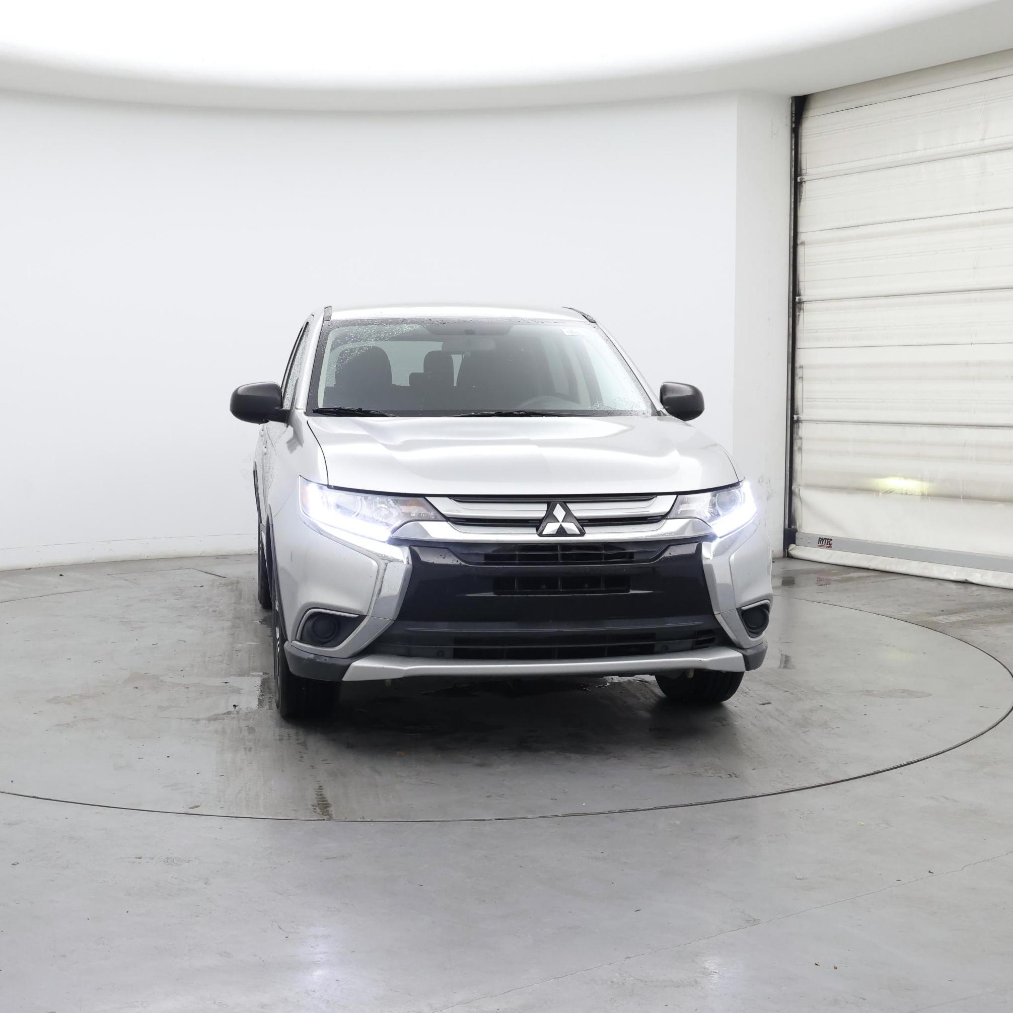 Thumbnail: 2018 Mitsubishi Outlander - 5