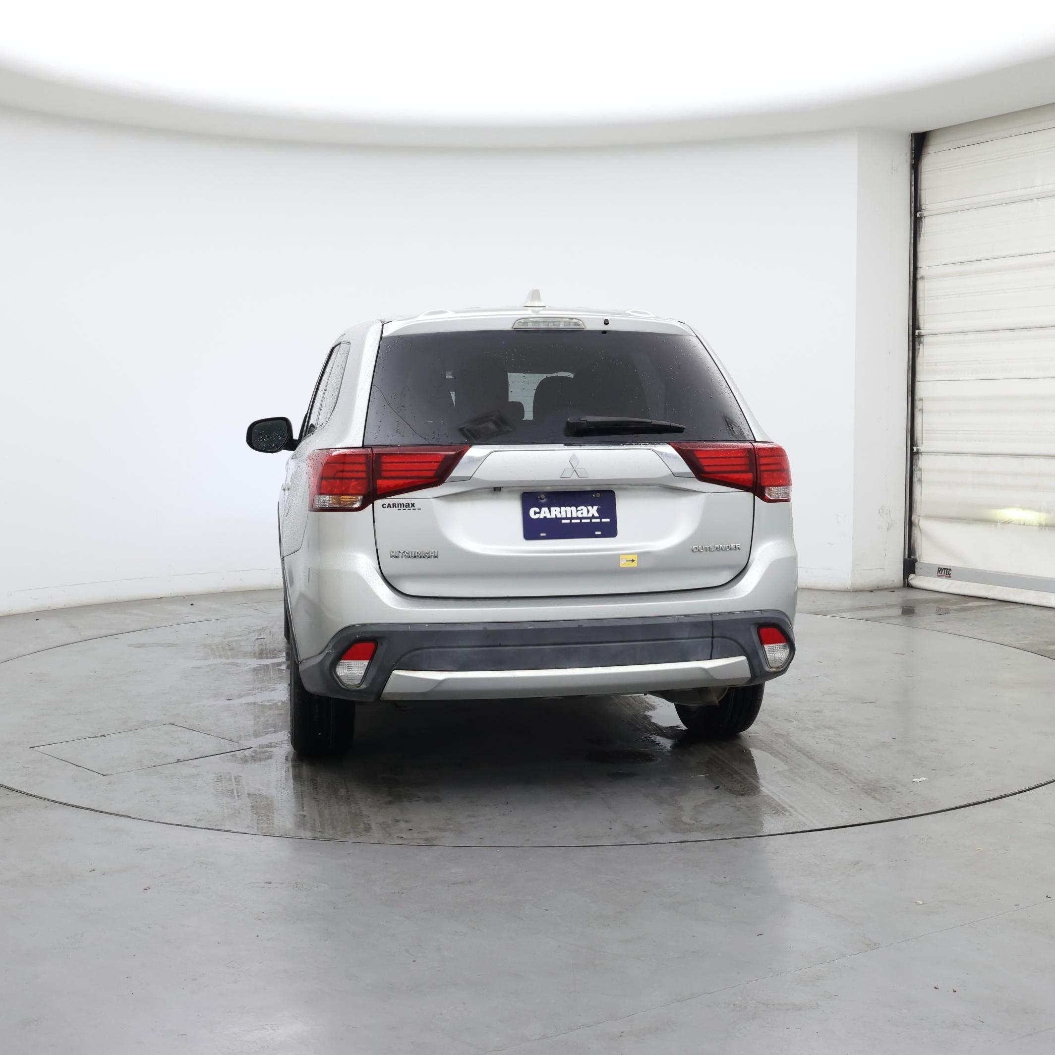 Thumbnail: 2018 Mitsubishi Outlander - 6