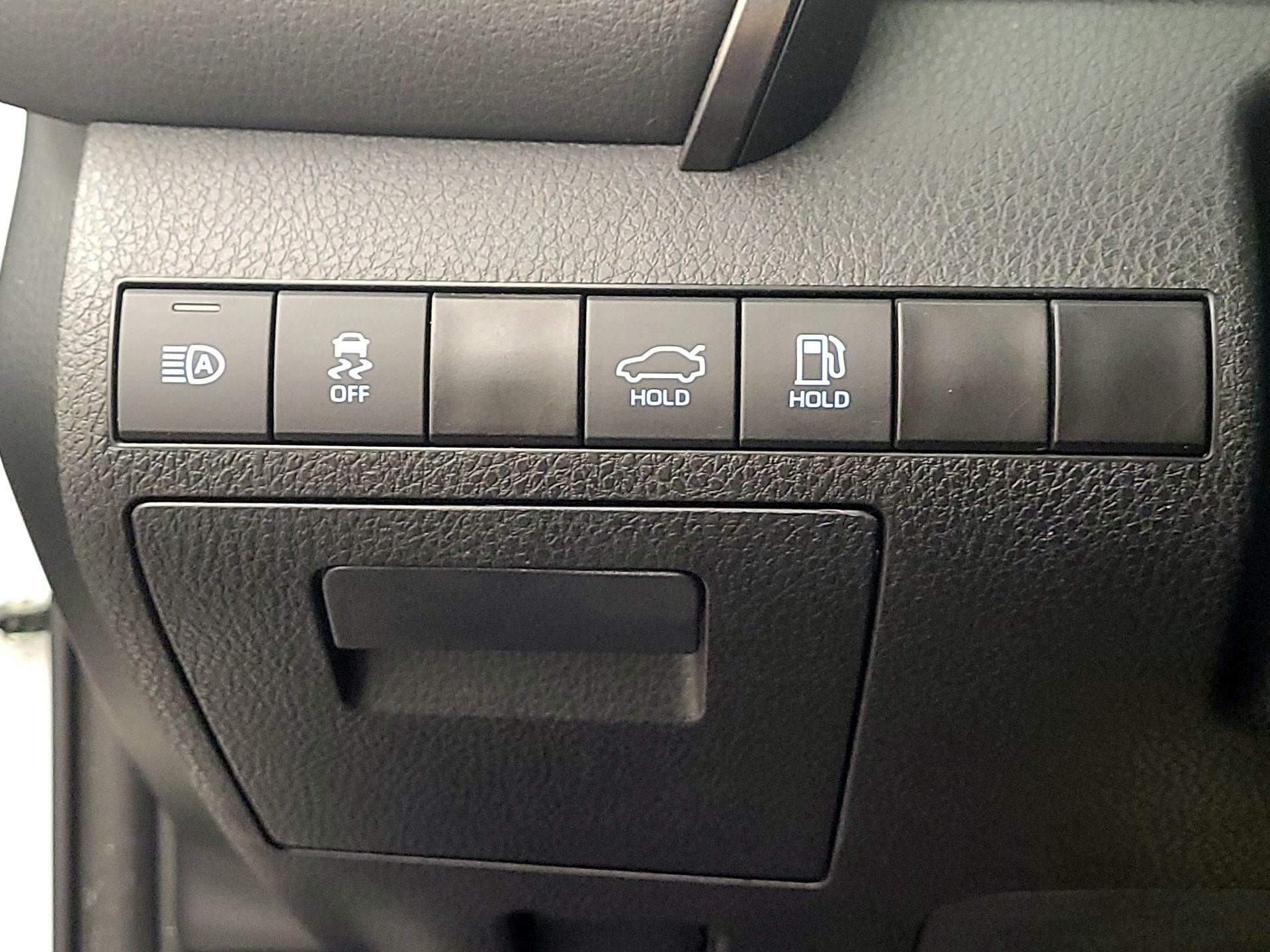 Thumbnail: 2023 Toyota Camry - 13