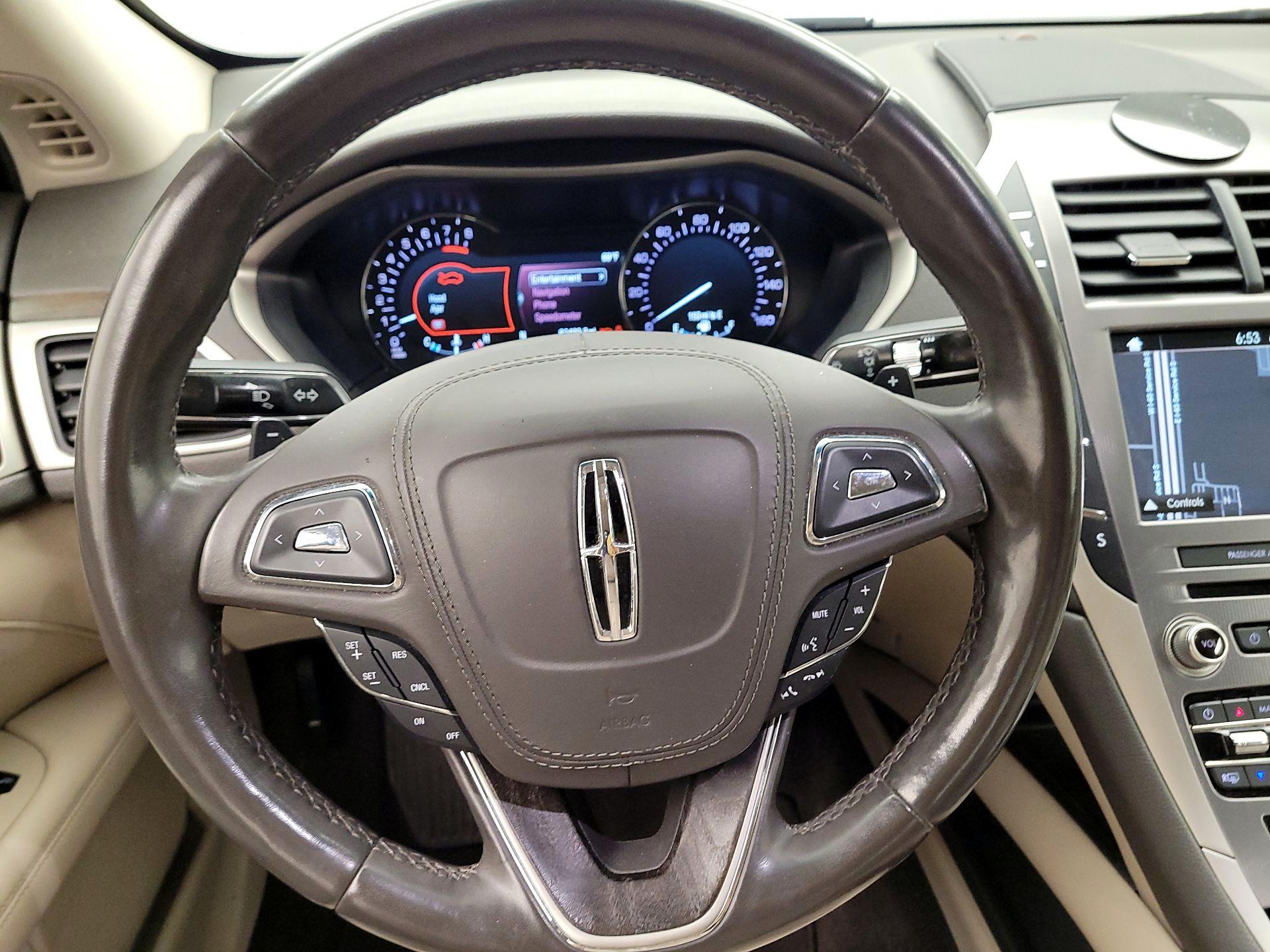 Thumbnail: 2018 Lincoln MKZ - 10