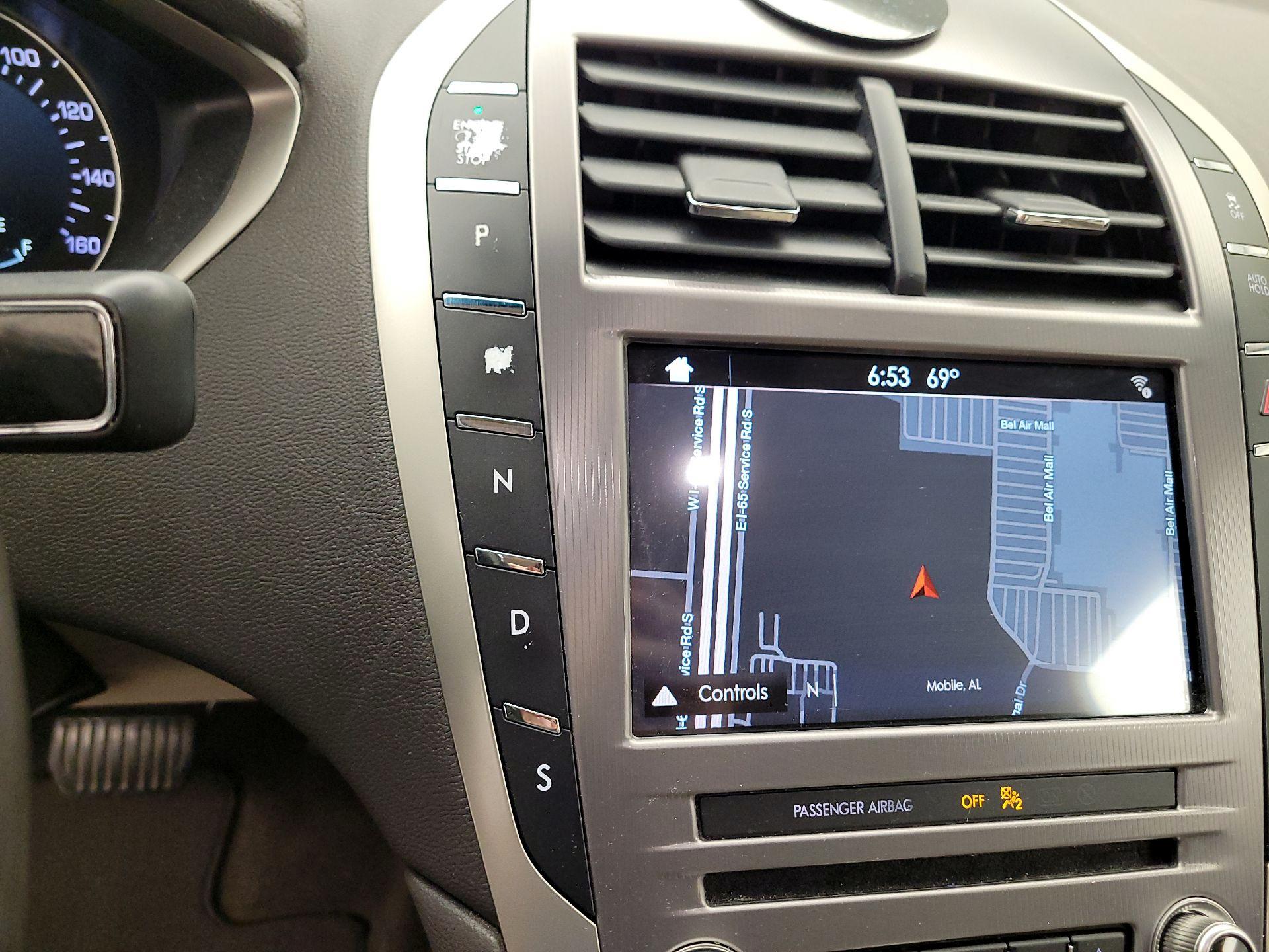 Thumbnail: 2018 Lincoln MKZ - 15