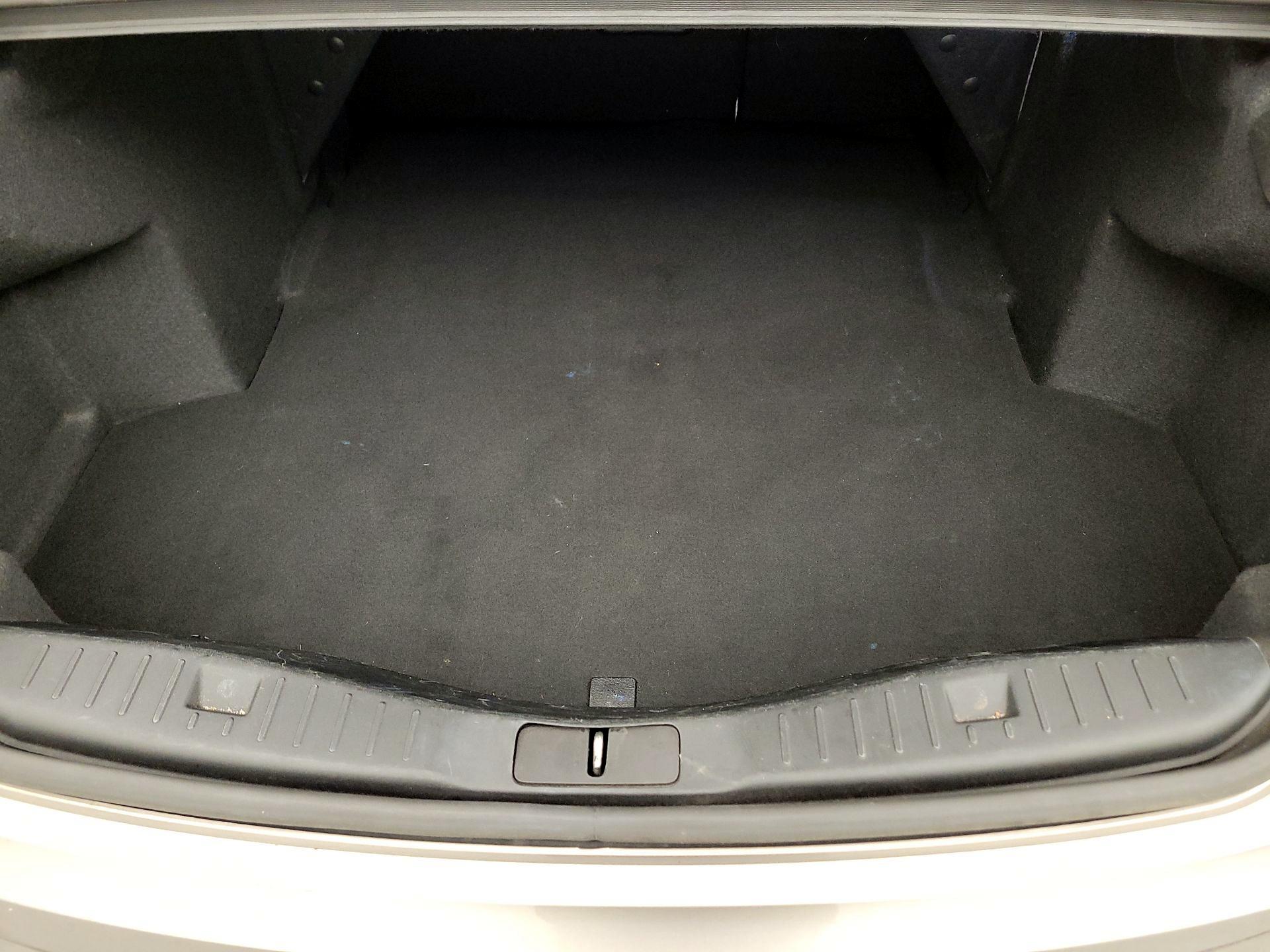 Thumbnail: 2018 Lincoln MKZ - 16