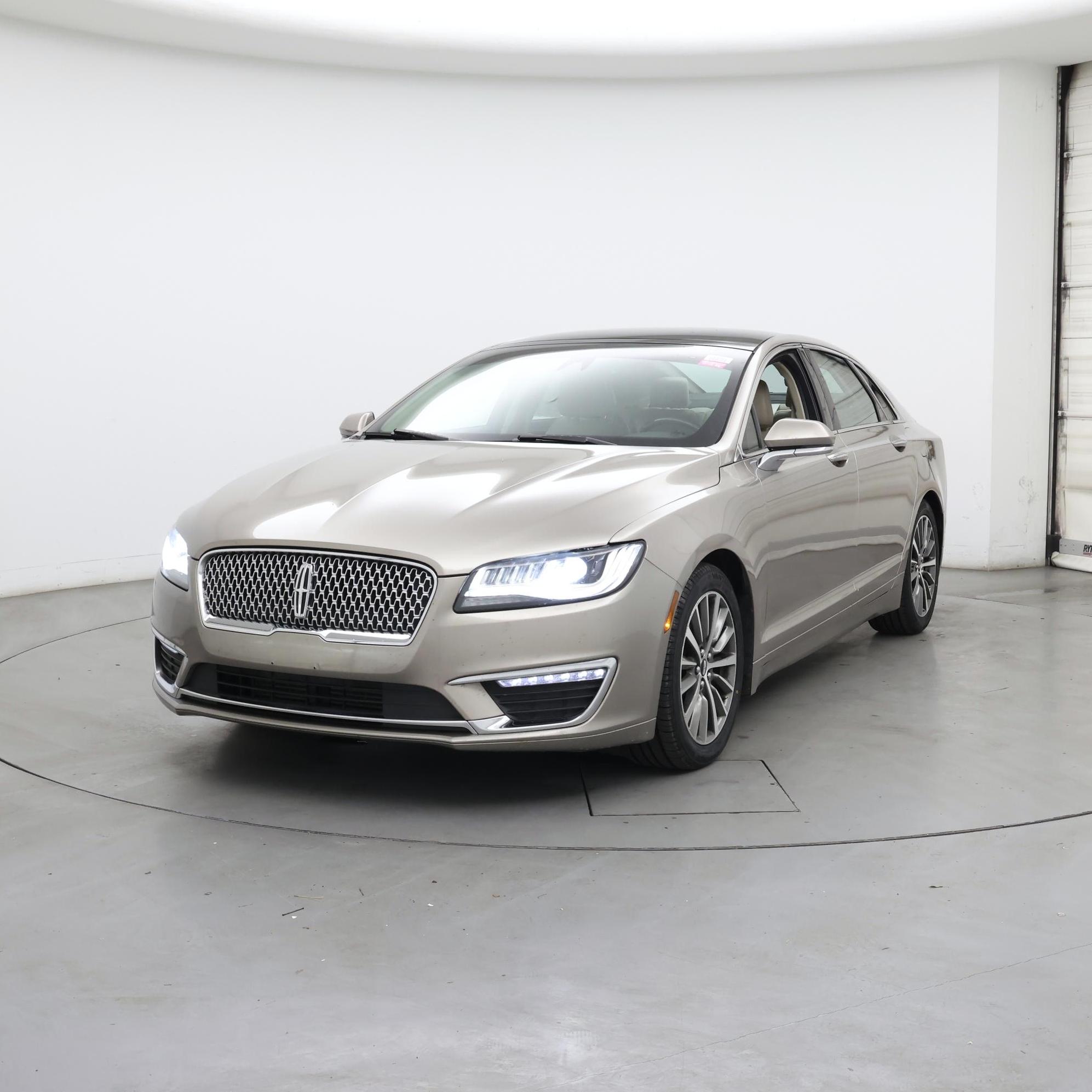 Thumbnail: 2018 Lincoln MKZ - 4