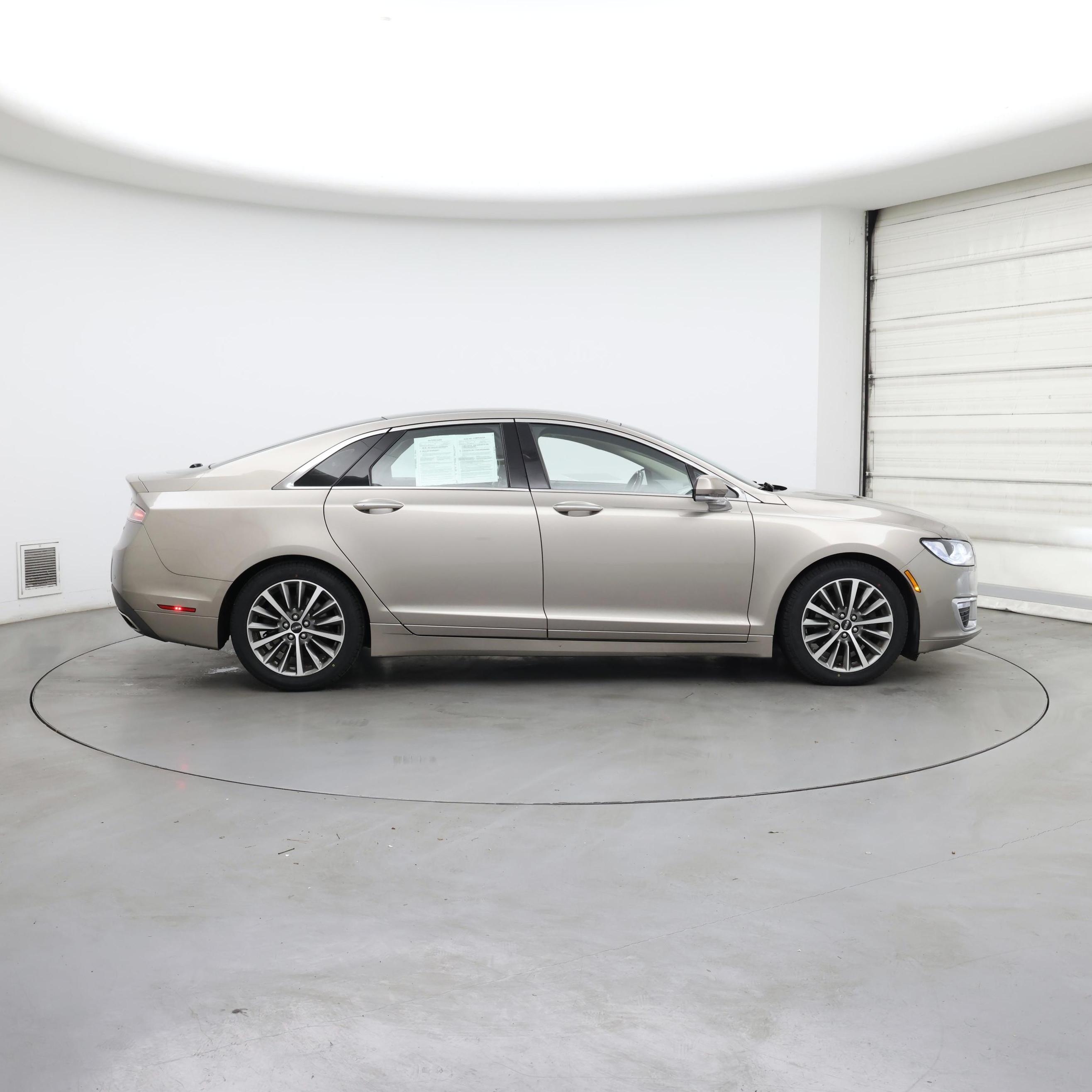 Thumbnail: 2018 Lincoln MKZ - 7