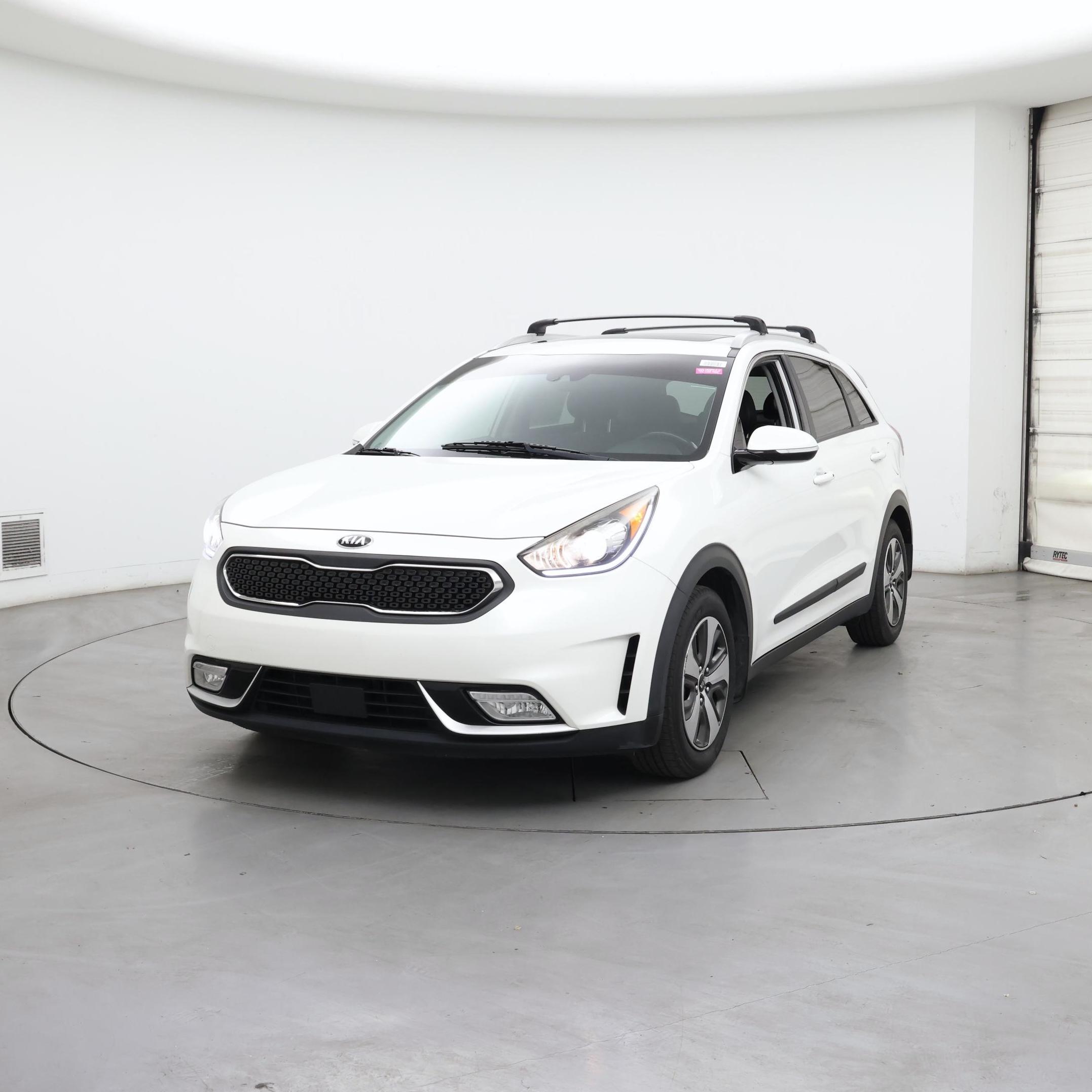 Thumbnail: 2017 Kia Niro - 4