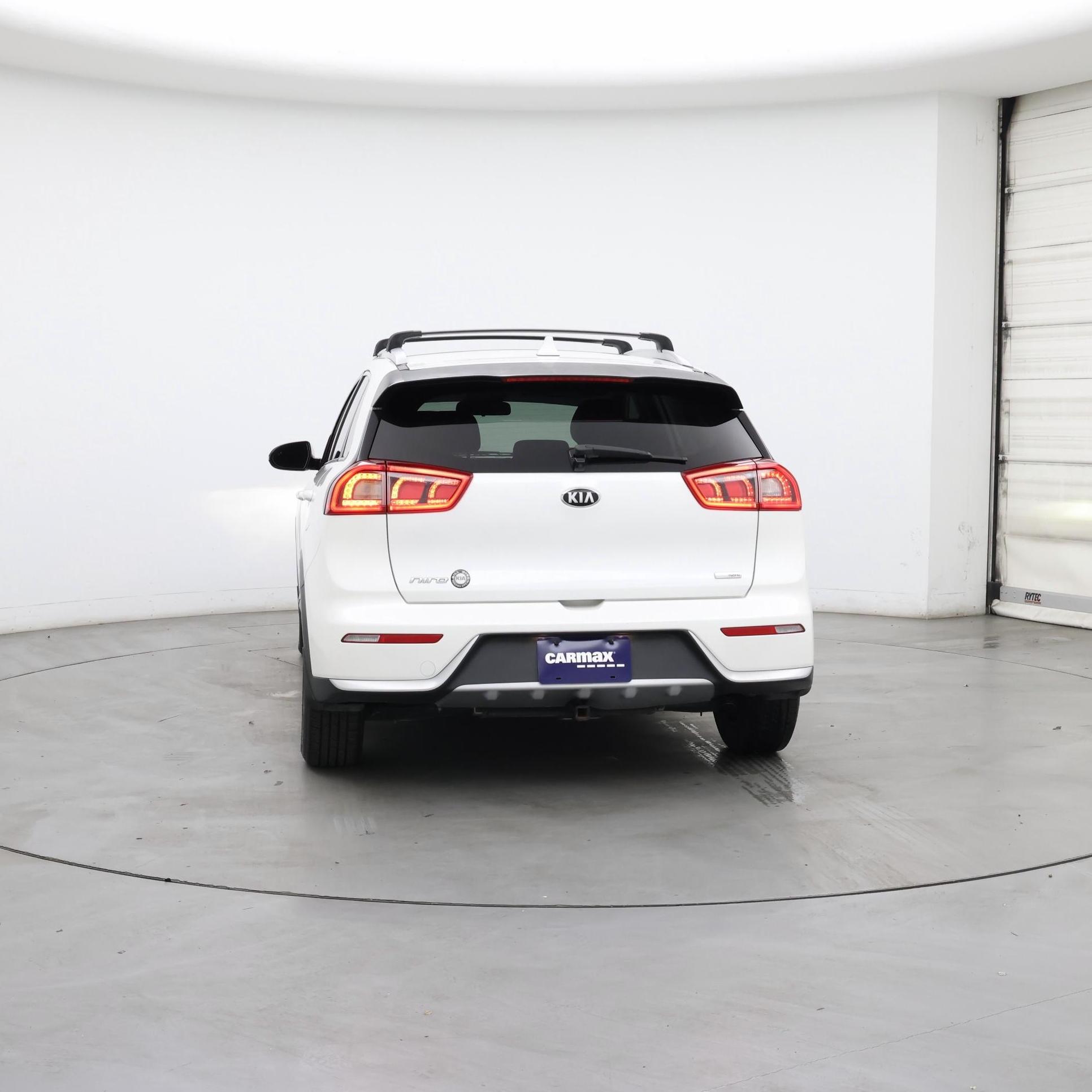 Thumbnail: 2017 Kia Niro - 6