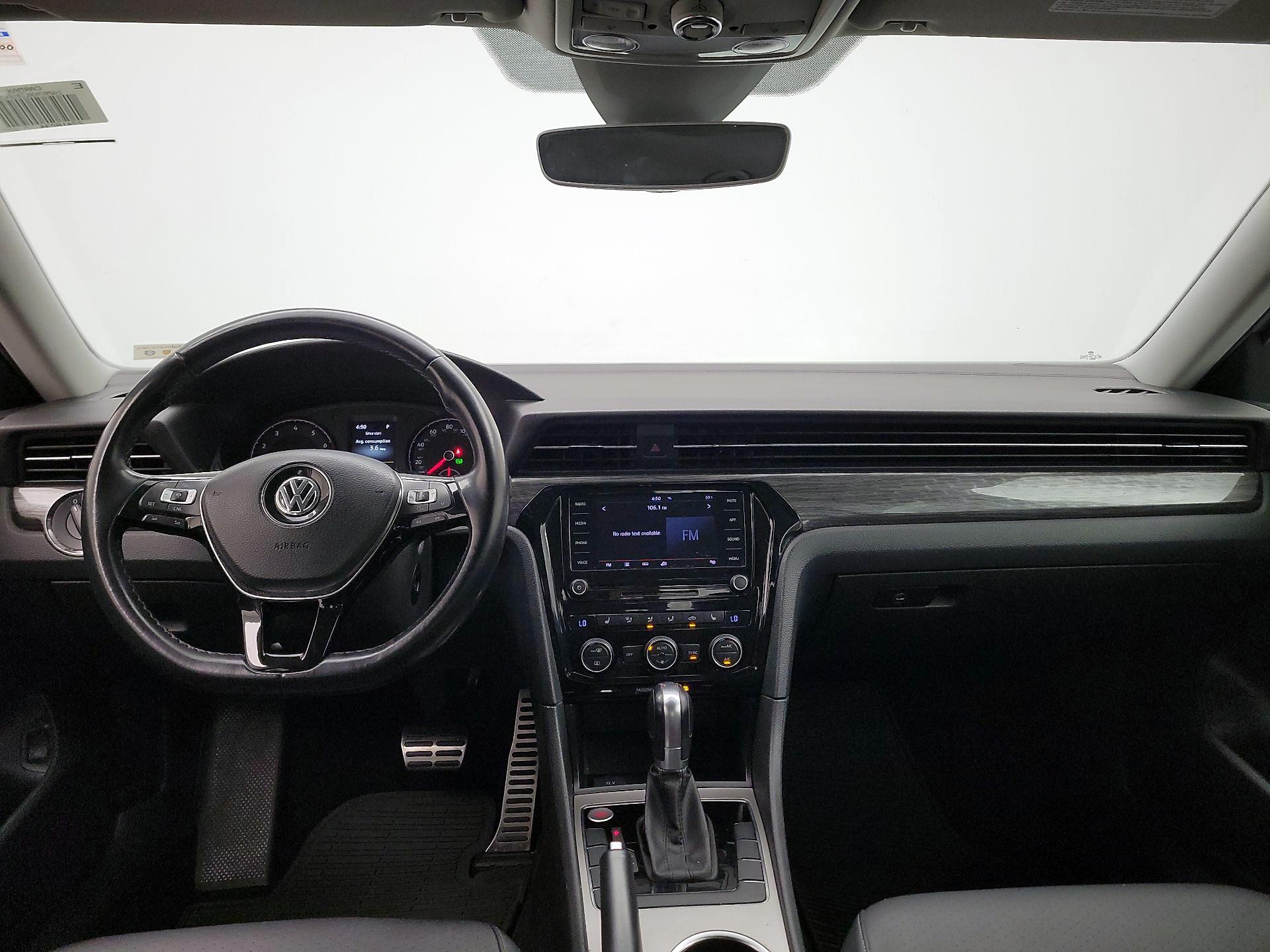 Thumbnail: 2020 Volkswagen Passat - 9