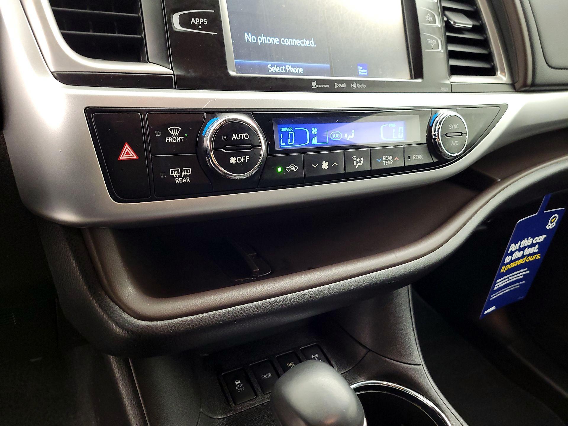 Thumbnail: 2018 Toyota Highlander - 16