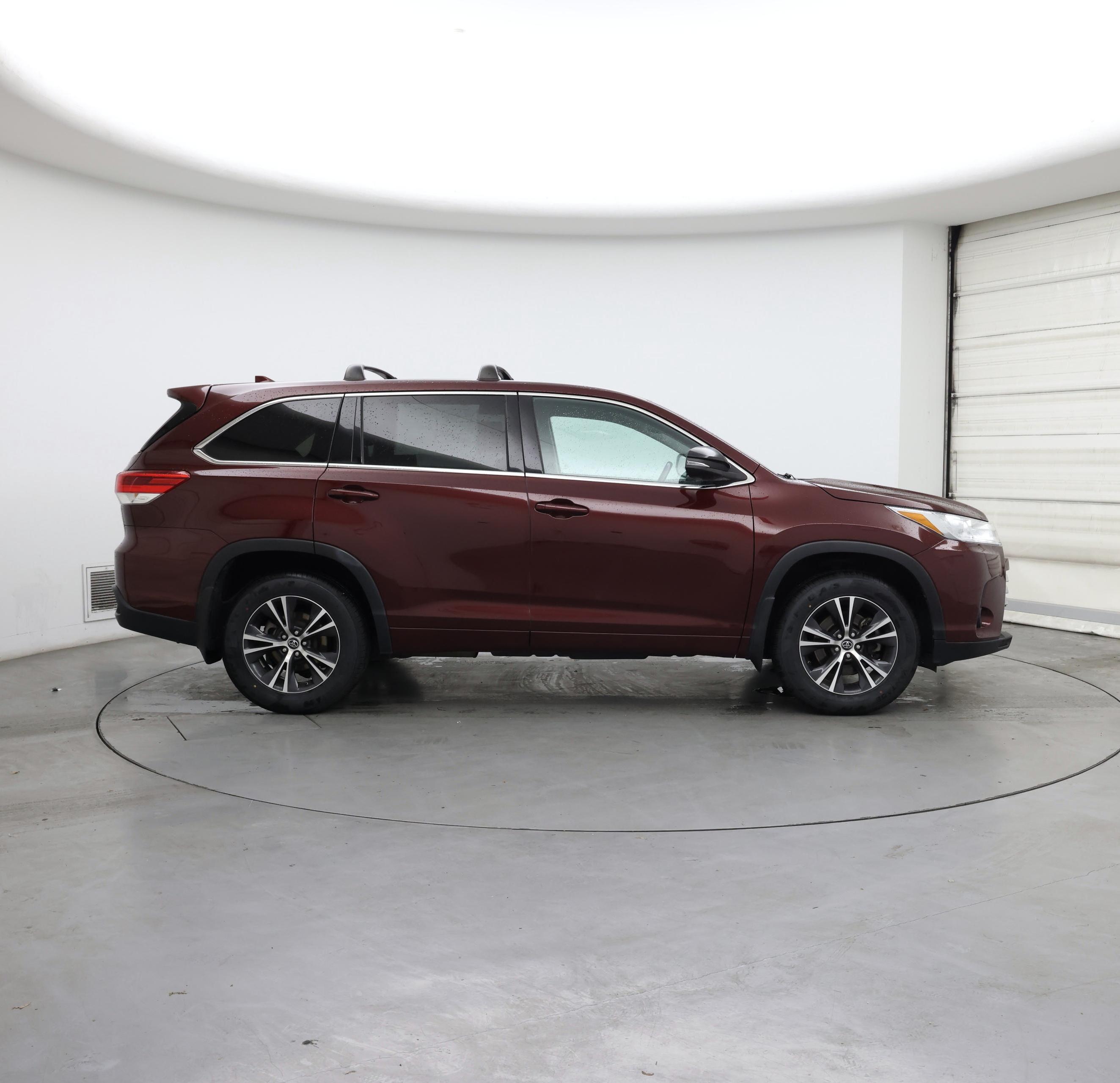 Thumbnail: 2018 Toyota Highlander - 7
