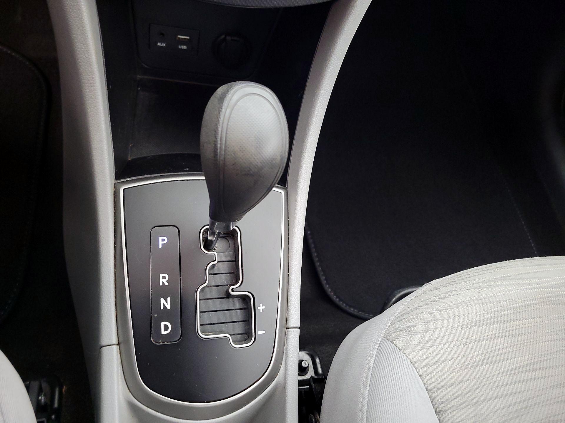 Thumbnail: 2017 Hyundai Accent - 15