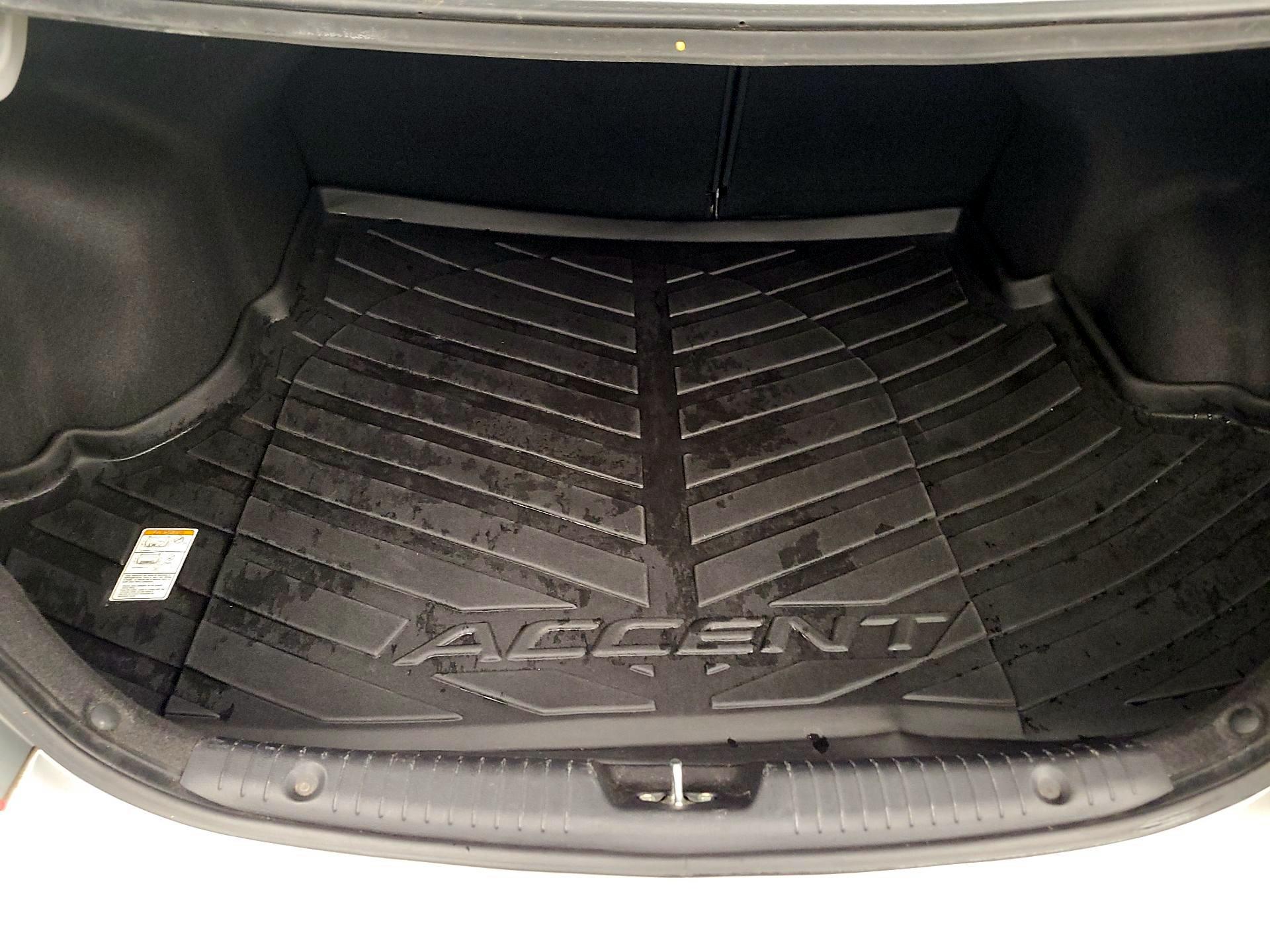 Thumbnail: 2017 Hyundai Accent - 16