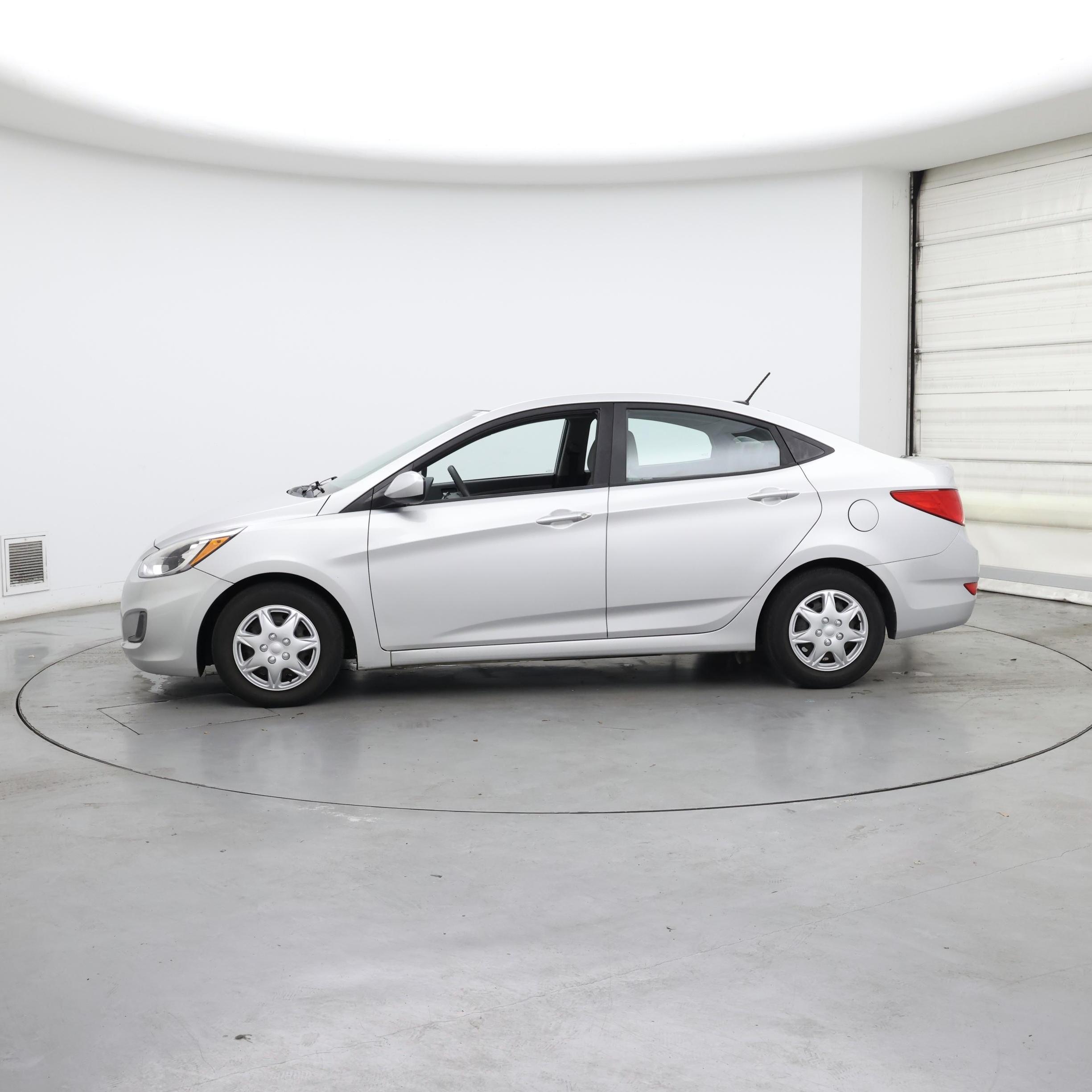 Thumbnail: 2017 Hyundai Accent - 3