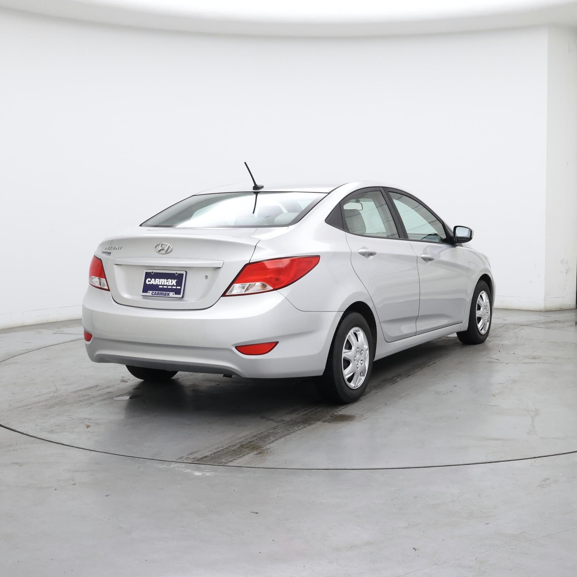 Thumbnail: 2017 Hyundai Accent - 8