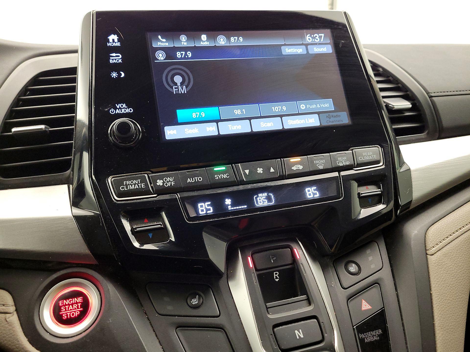 Thumbnail: 2019 Honda Odyssey - 15