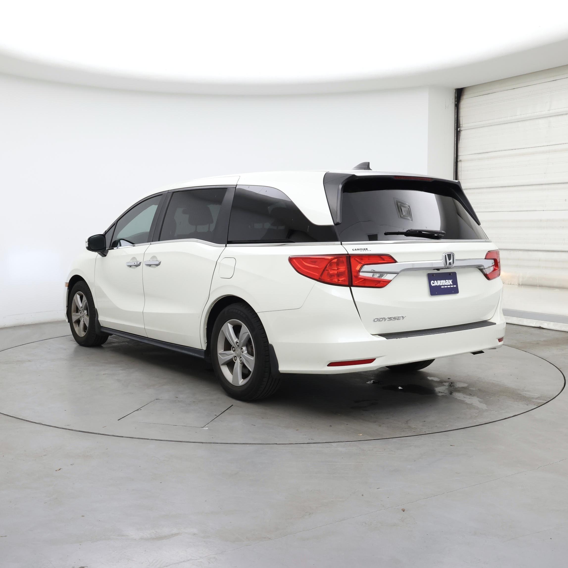 Thumbnail: 2019 Honda Odyssey - 2