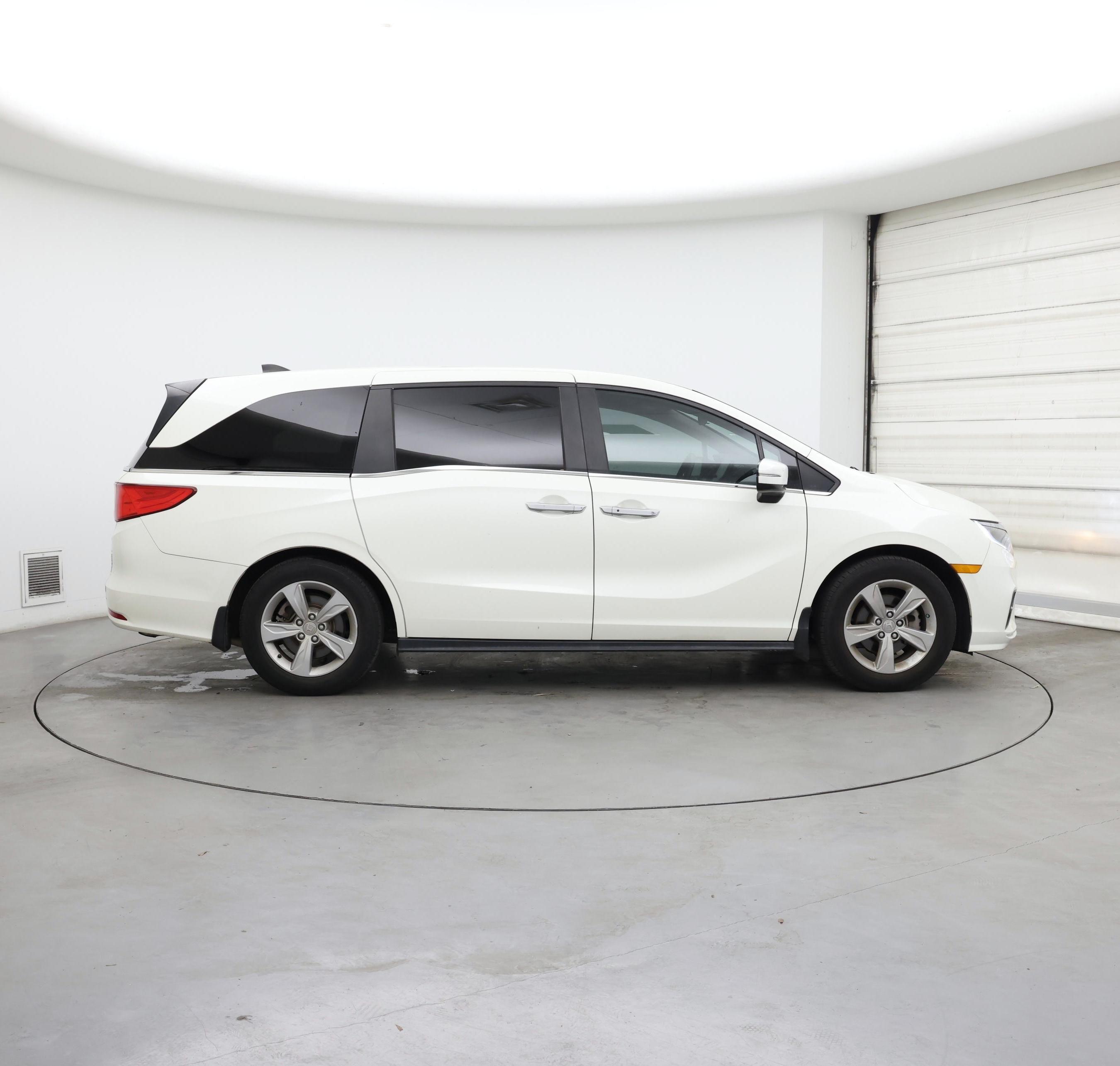 Thumbnail: 2019 Honda Odyssey - 7