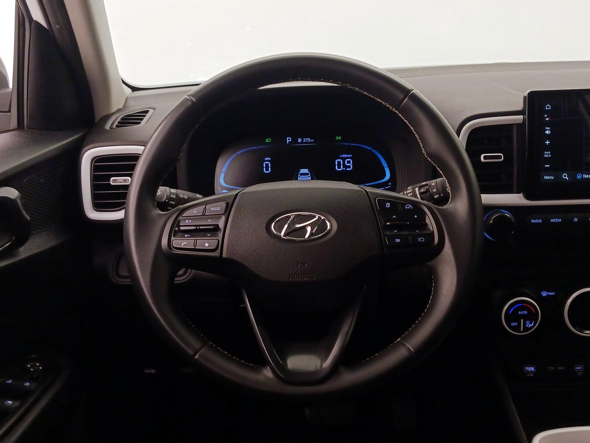 Thumbnail: 2023 Hyundai Venue - 10