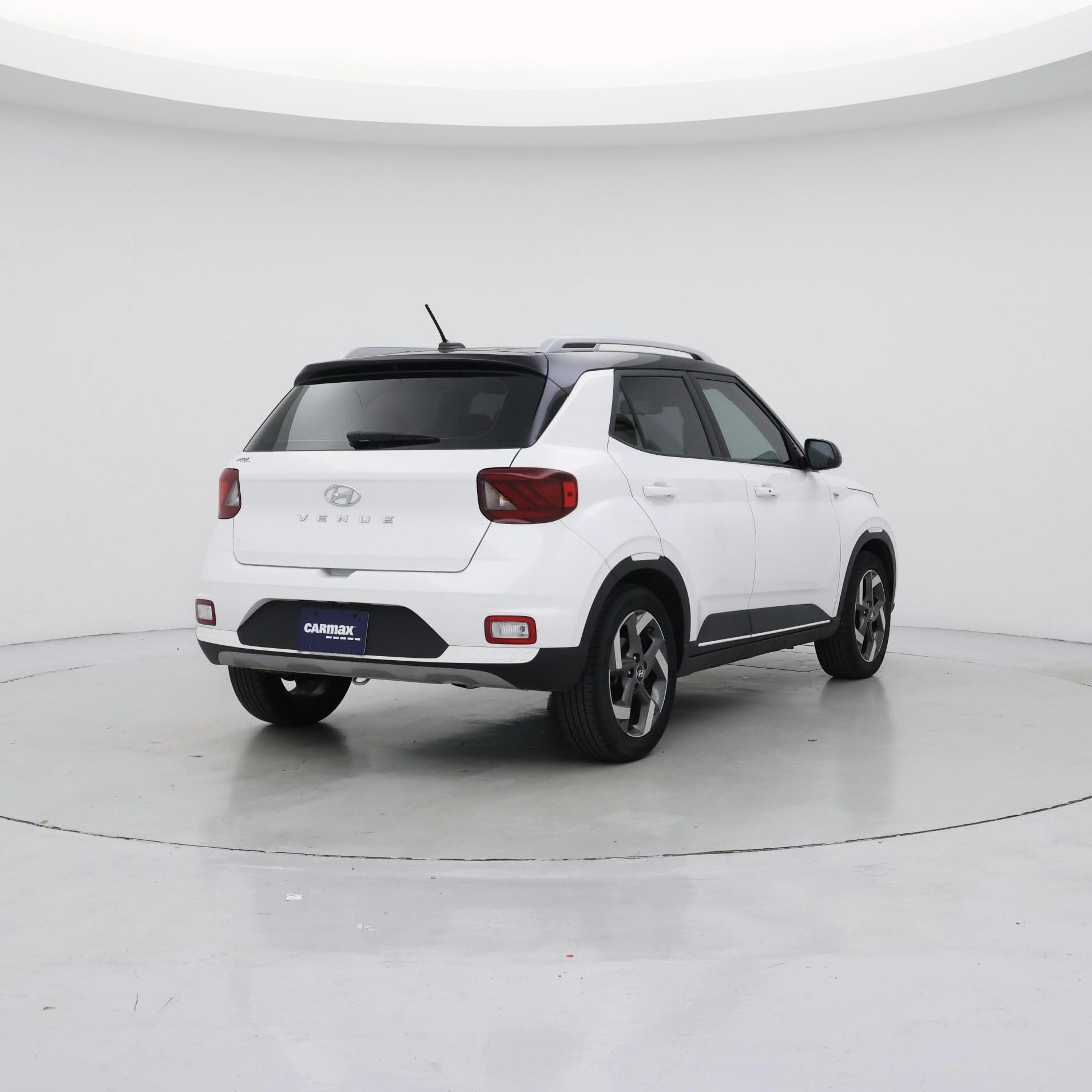 Thumbnail: 2023 Hyundai Venue - 8