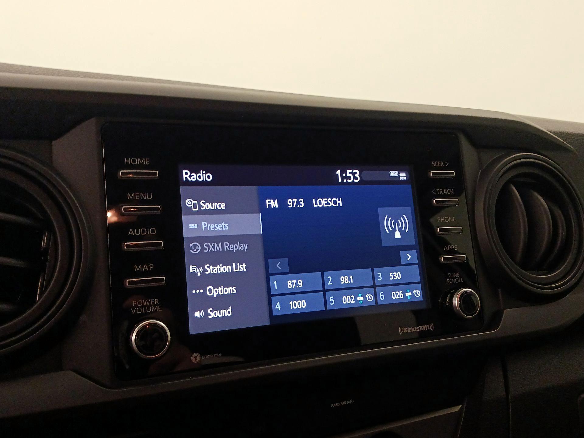 Thumbnail: 2021 Toyota Tacoma - 15