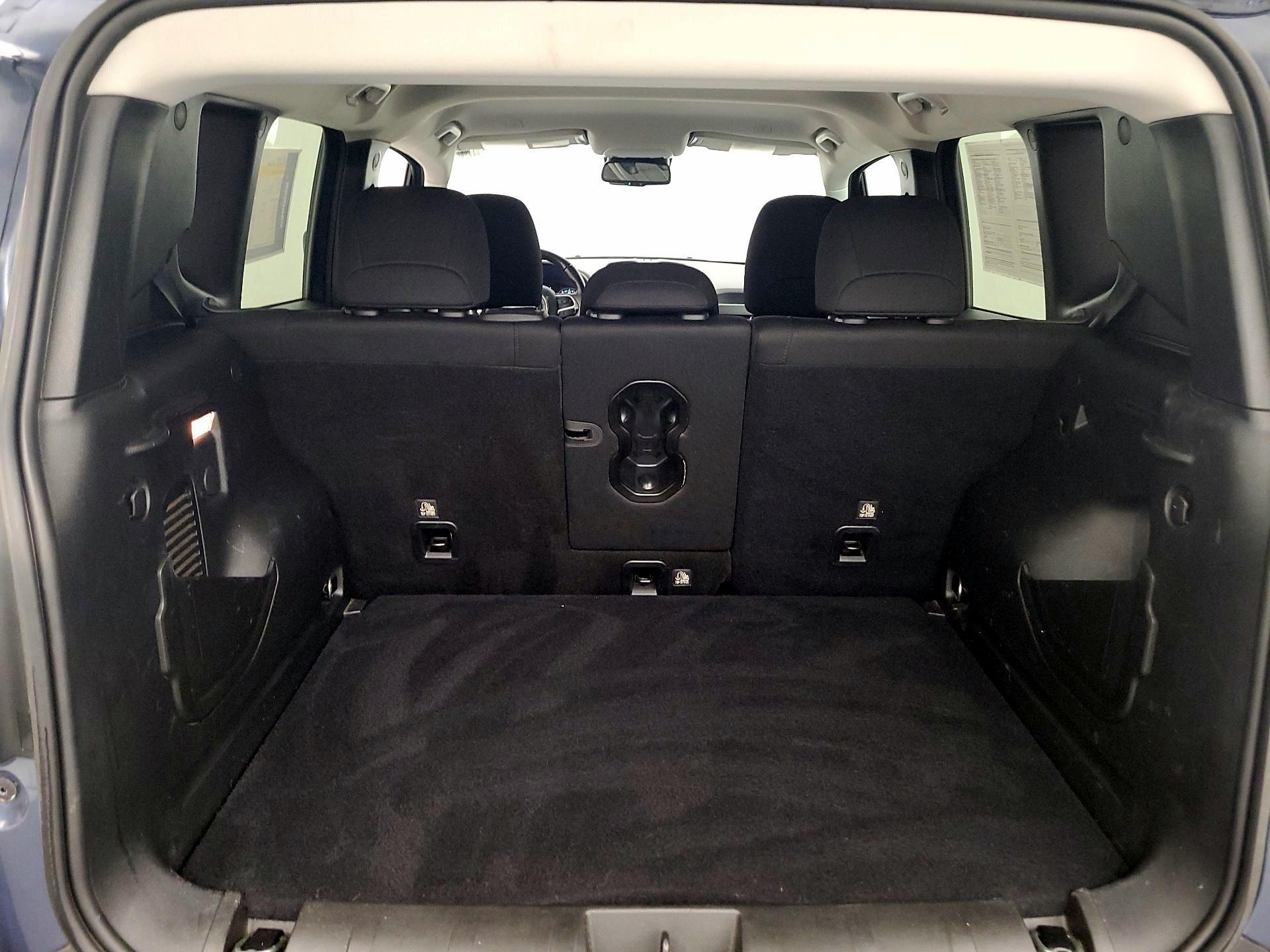 Thumbnail: 2020 Jeep Renegade - 20