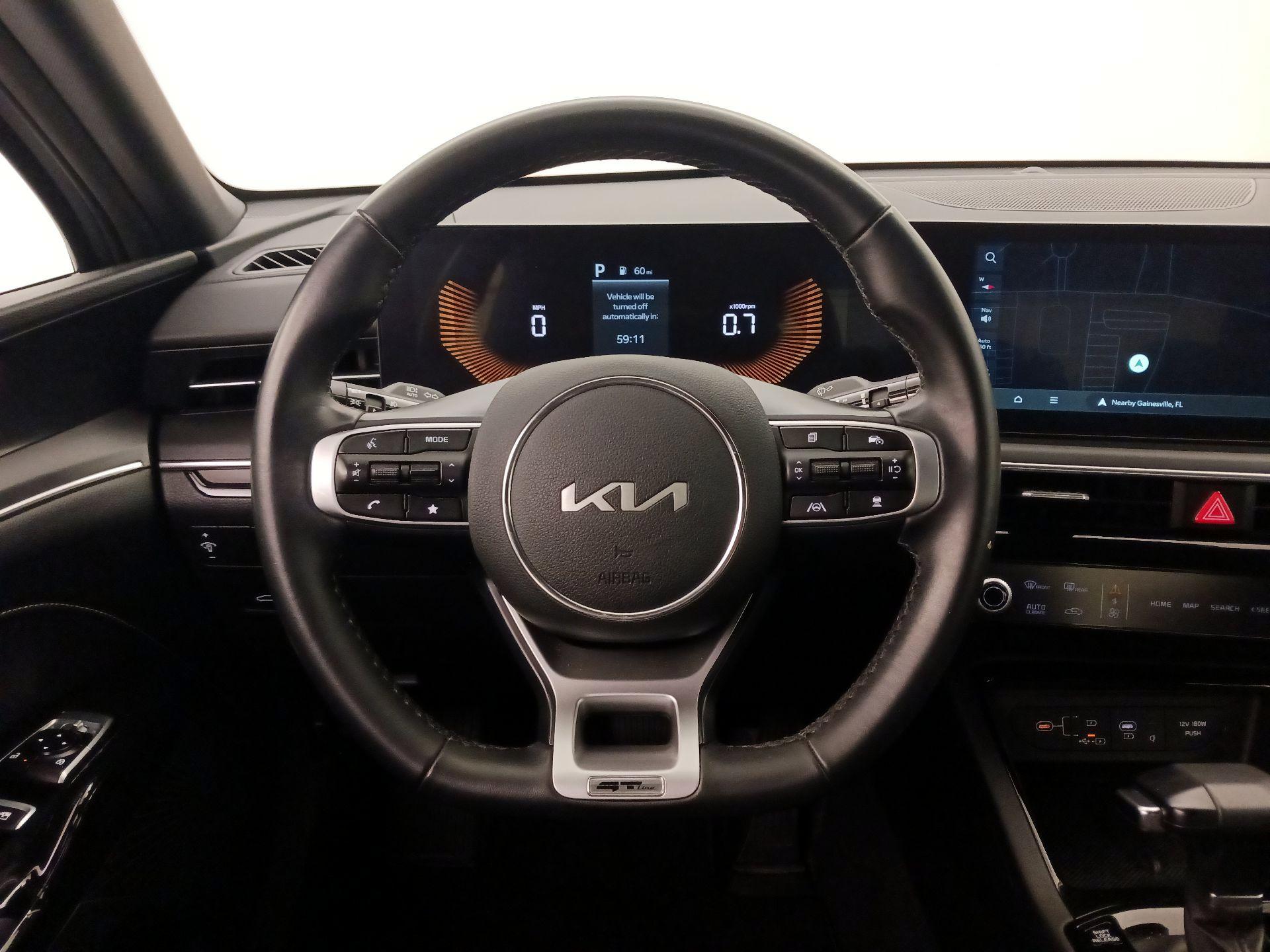 Thumbnail: 2025 Kia K5 - 10