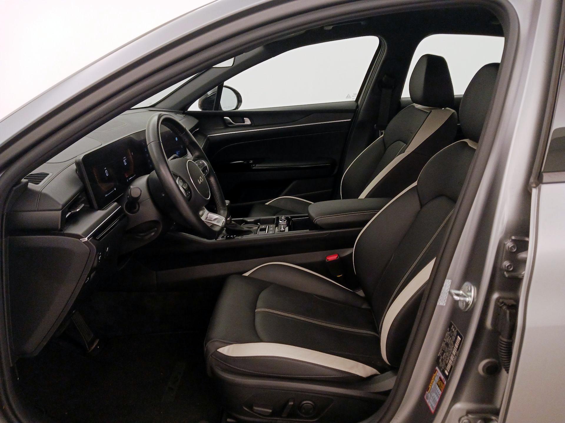 Thumbnail: 2025 Kia K5 - 11