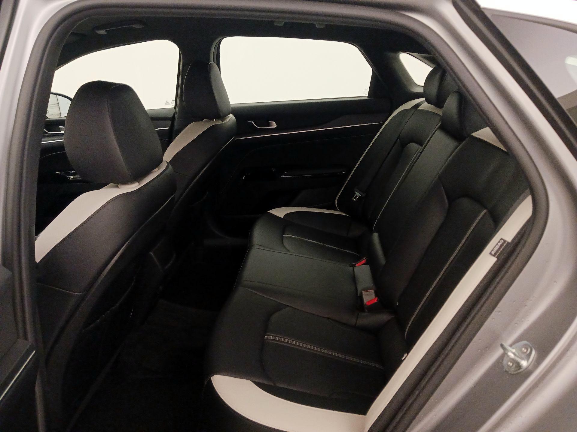 Thumbnail: 2025 Kia K5 - 20