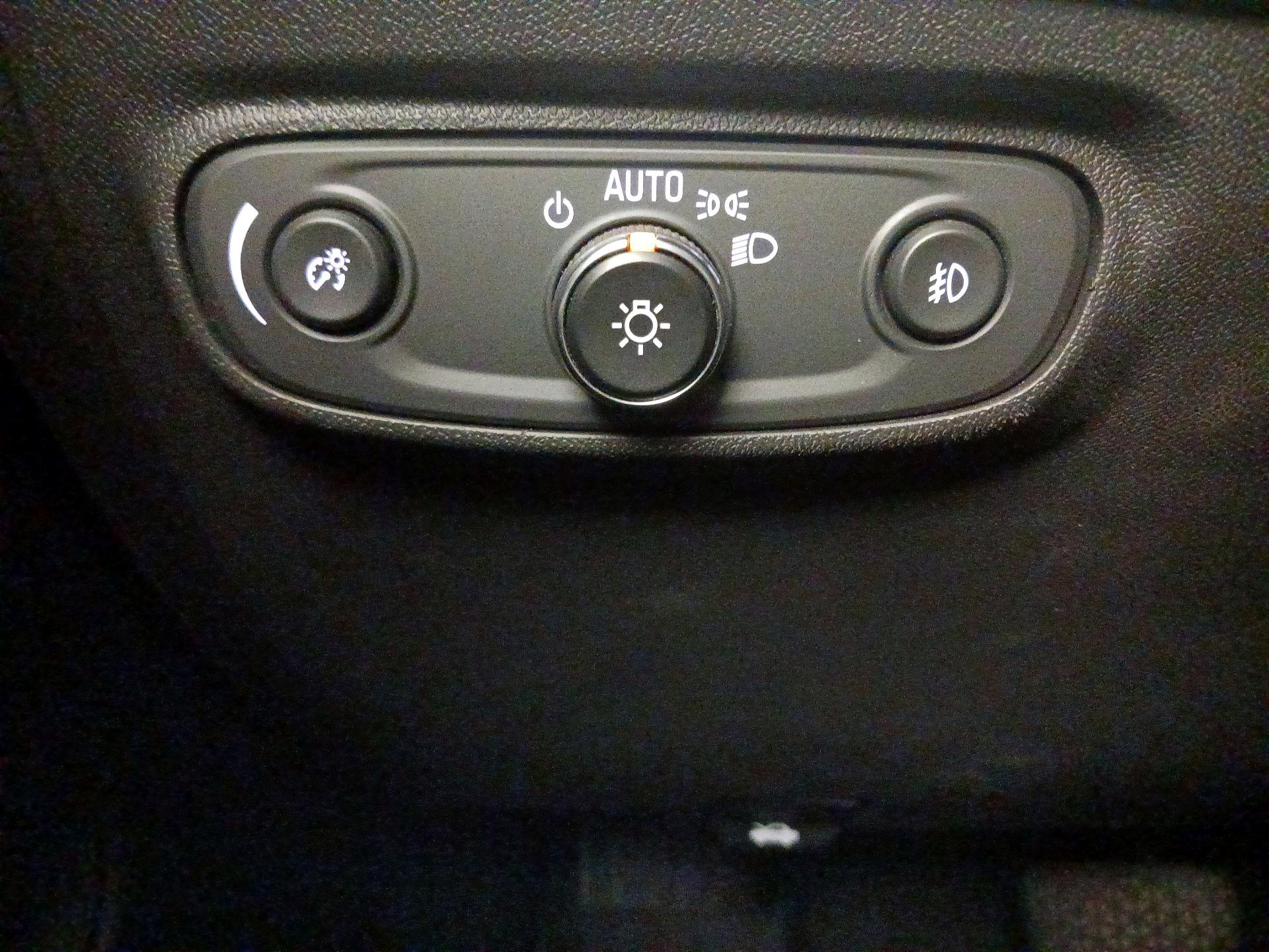 Thumbnail: 2021 Chevrolet Equinox - 13