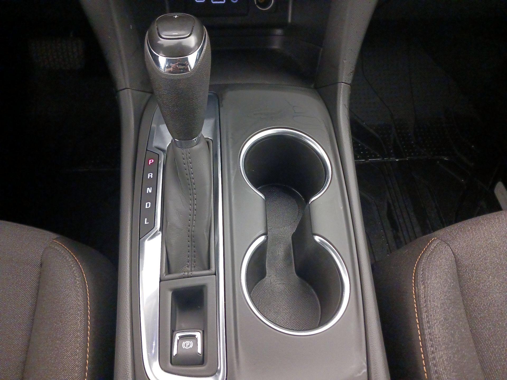 Thumbnail: 2021 Chevrolet Equinox - 17