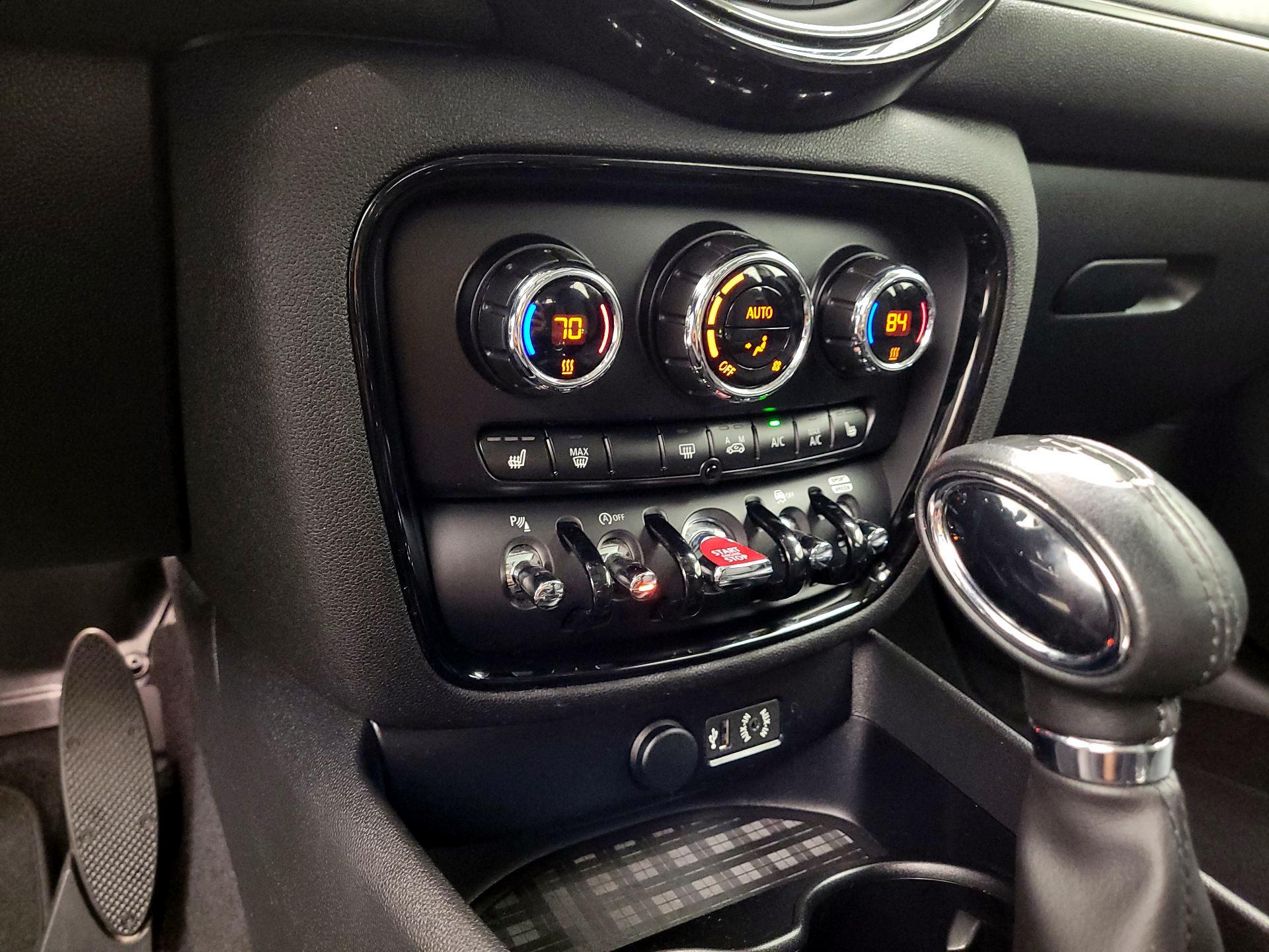 Thumbnail: 2018 MINI Cooper Clubman - 16