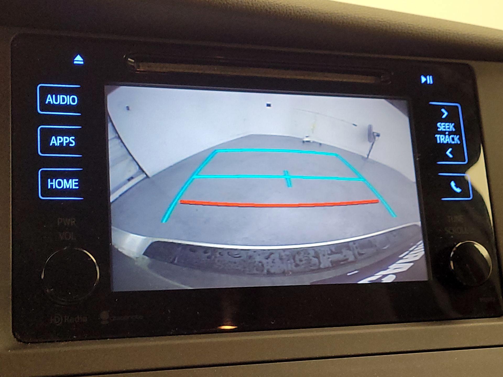 Thumbnail: 2015 Toyota Sienna - 14