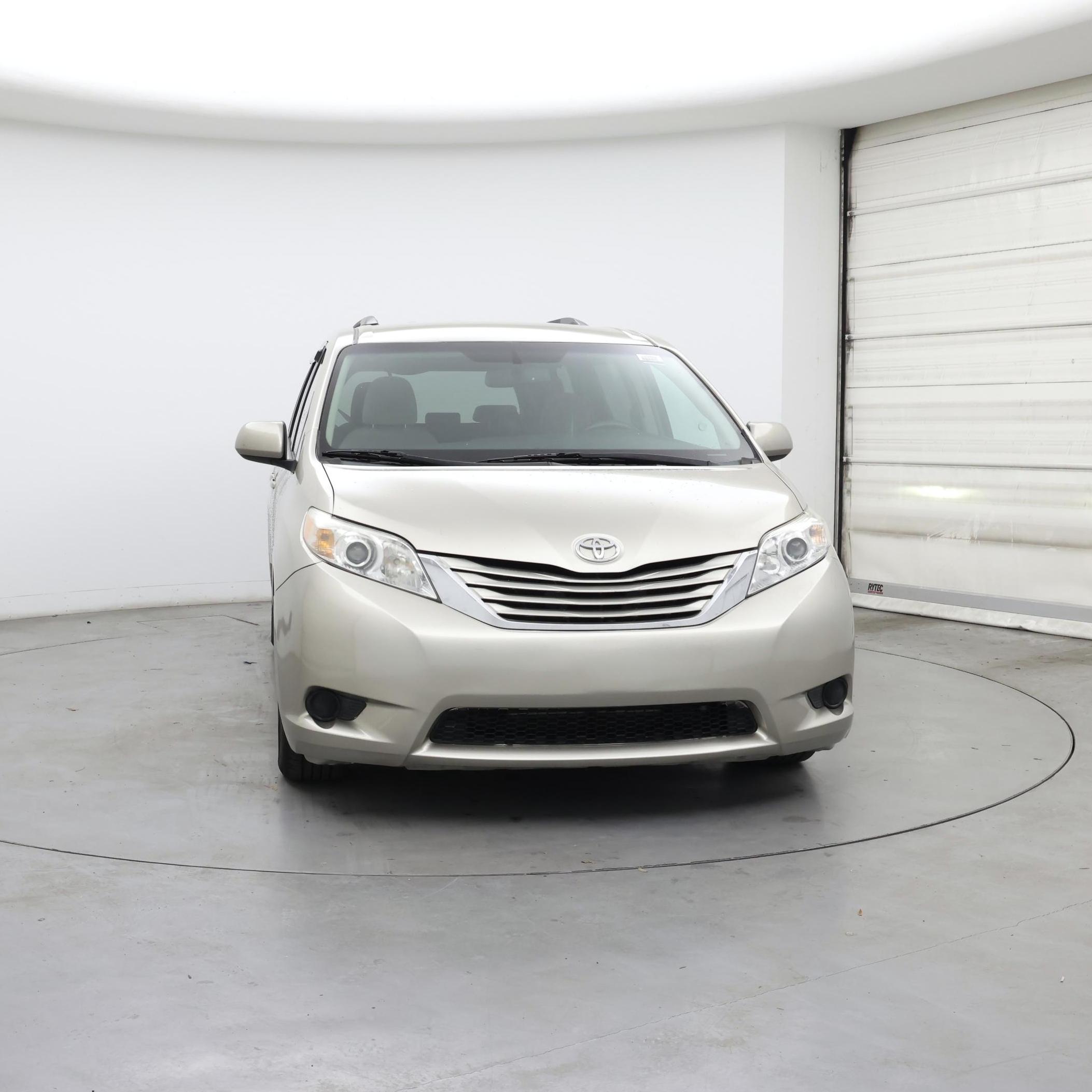 Thumbnail: 2015 Toyota Sienna - 5