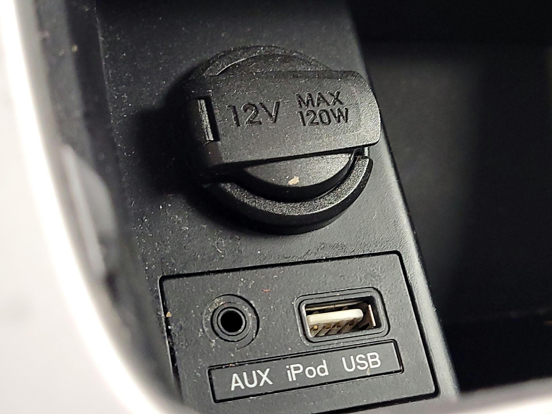 Thumbnail: 2014 Hyundai Elantra - 18