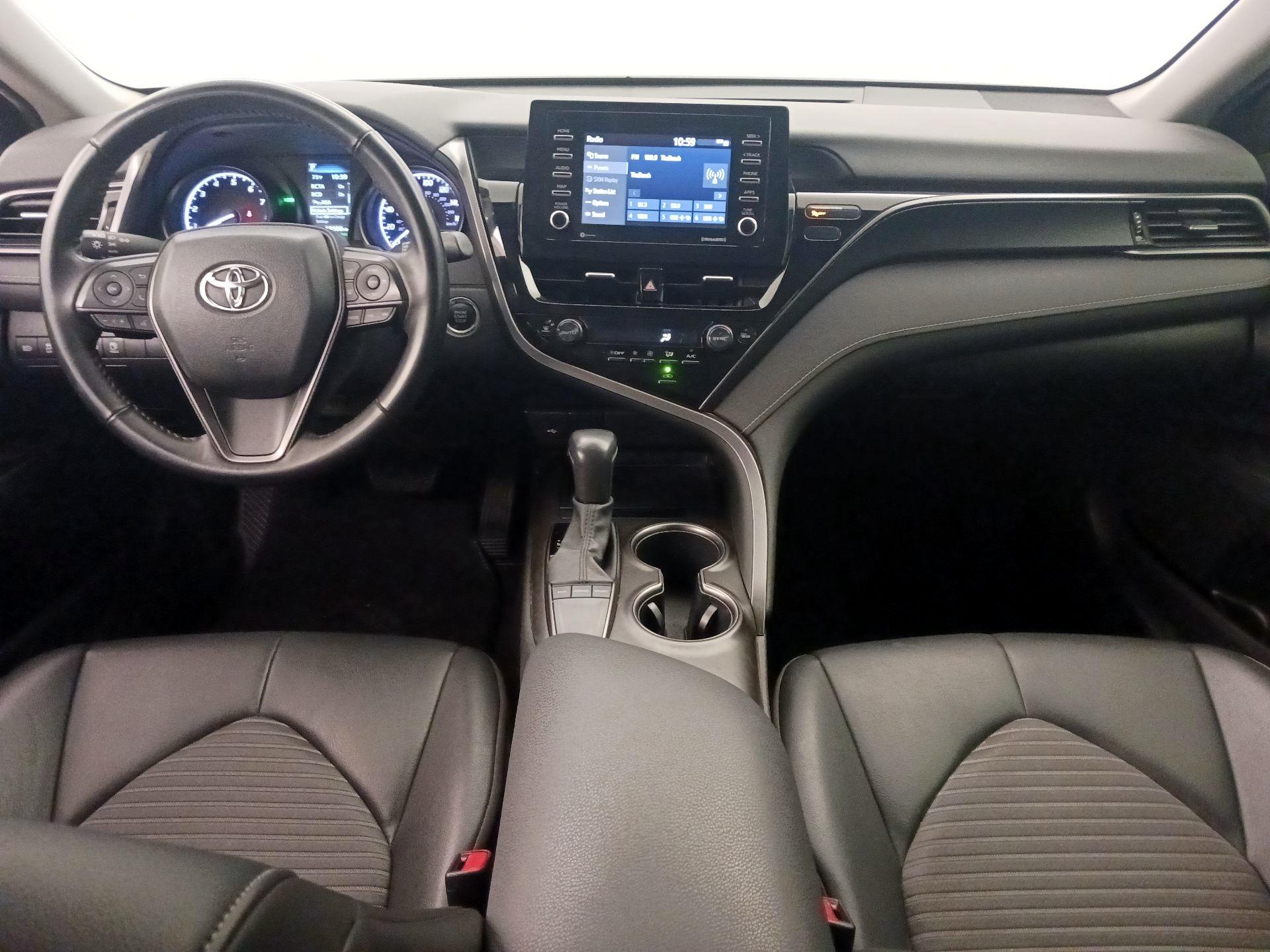 Thumbnail: 2022 Toyota Camry - 9