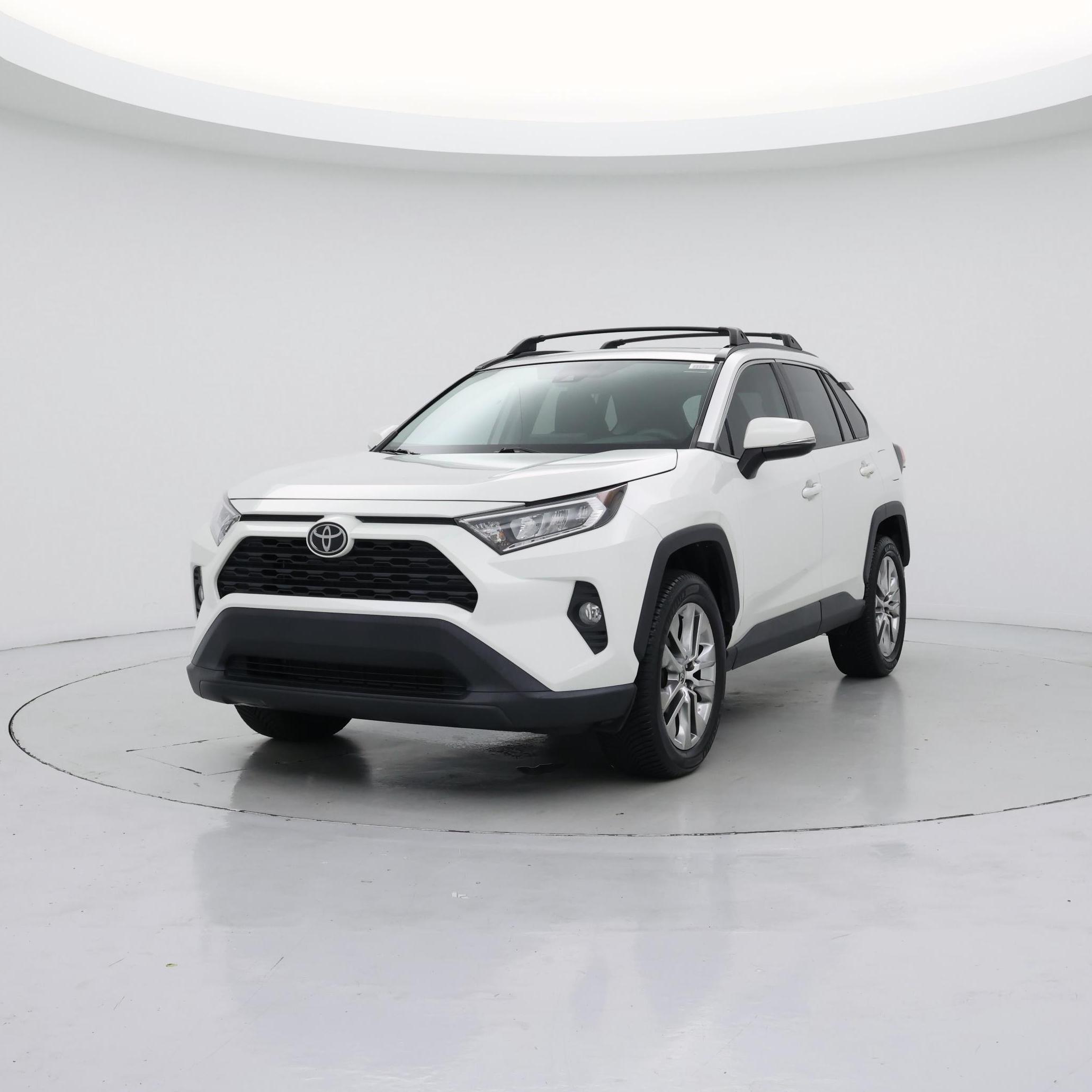 Thumbnail: 2021 Toyota RAV4 - 4