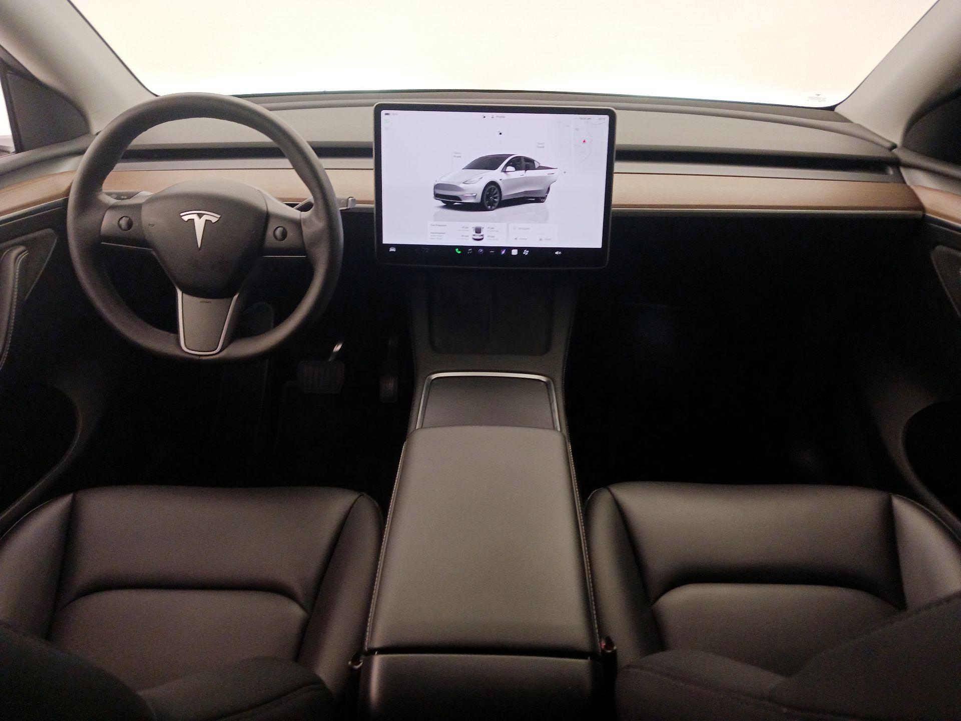 Thumbnail: 2023 Tesla Model Y - 9