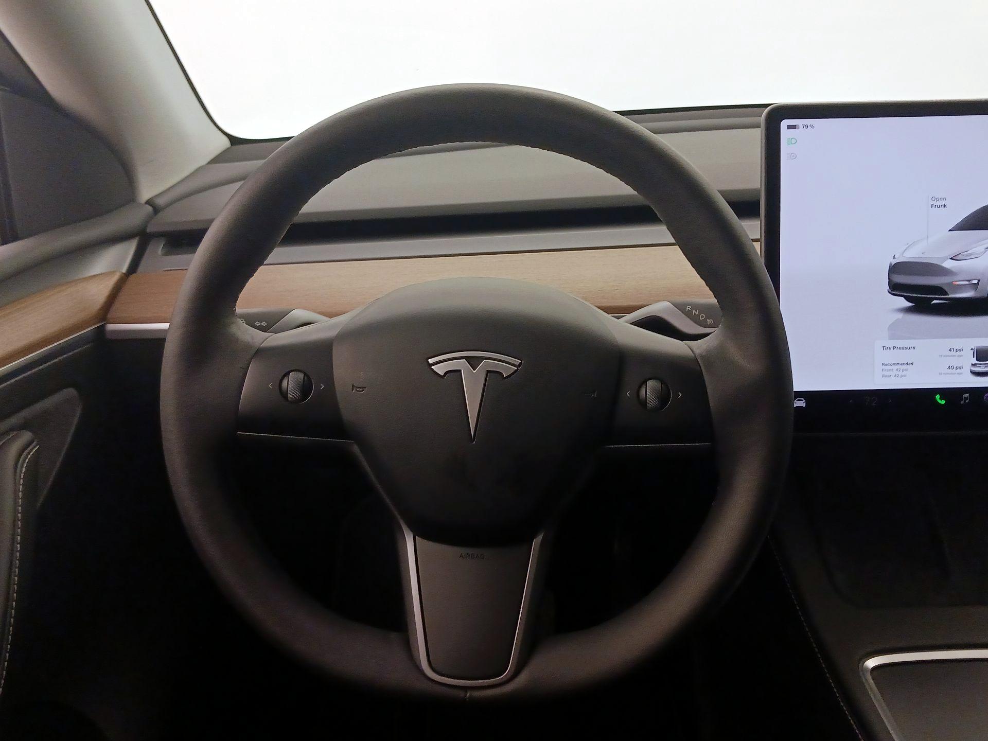 Thumbnail: 2023 Tesla Model Y - 10