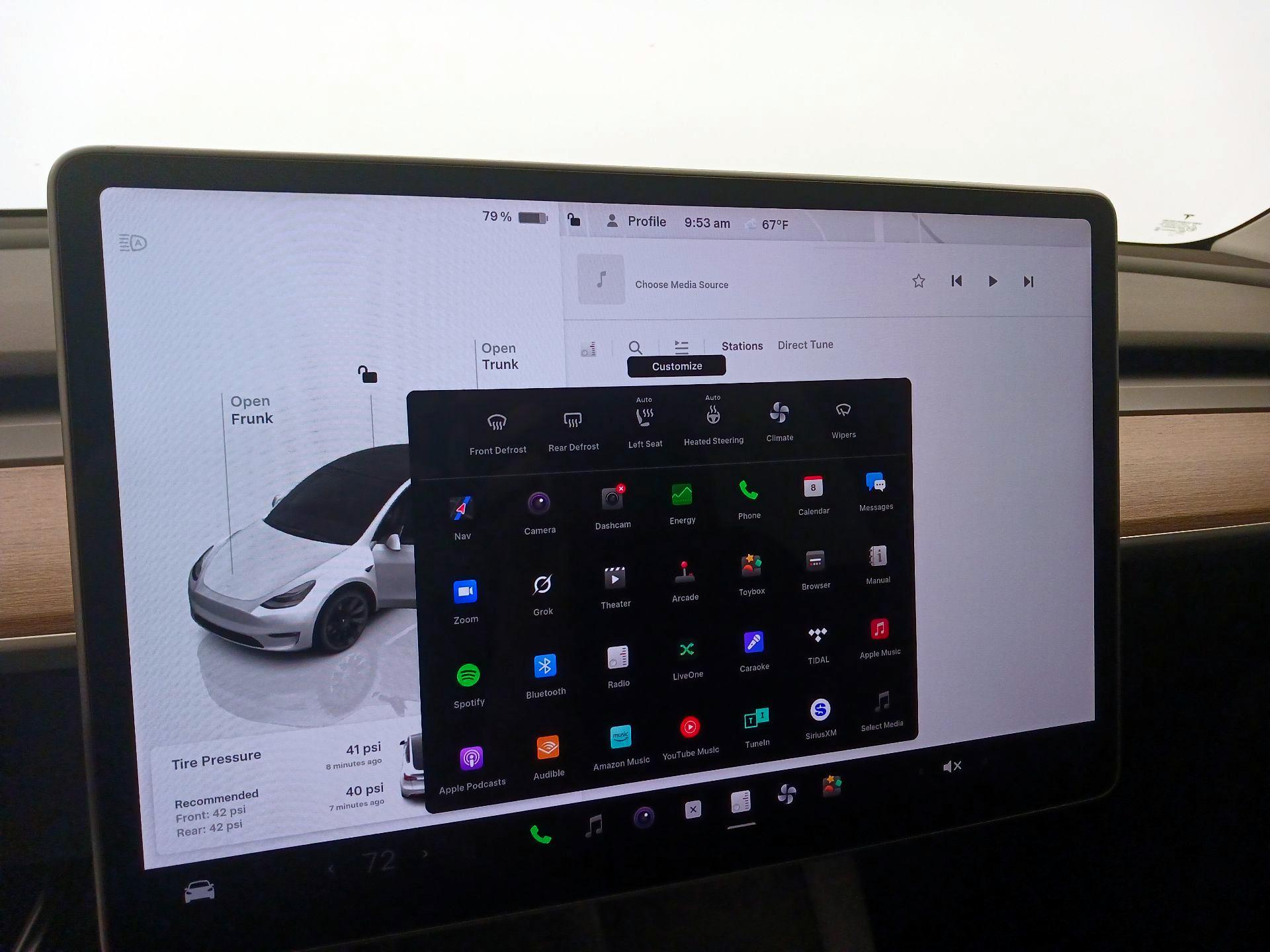 Thumbnail: 2023 Tesla Model Y - 15