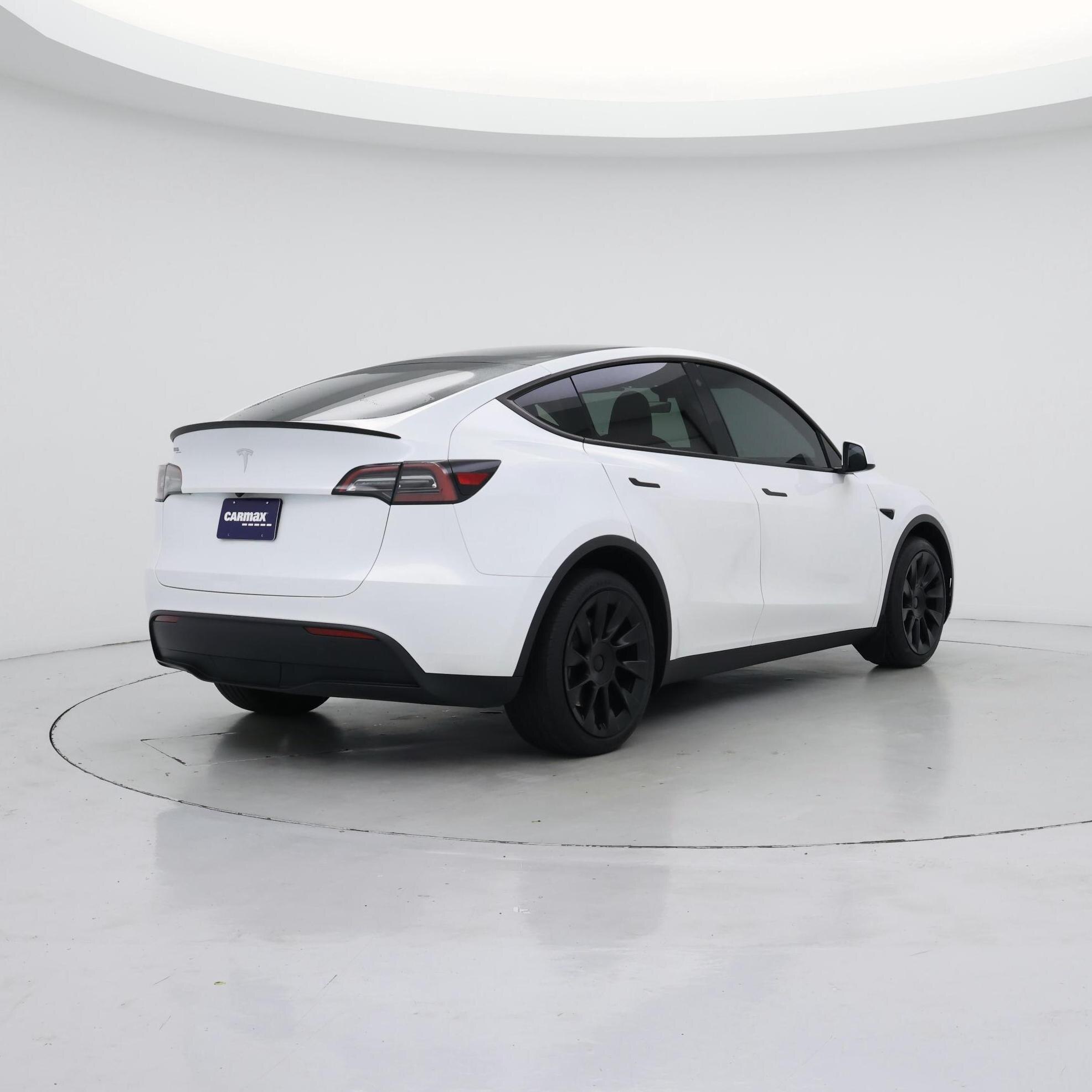 Thumbnail: 2023 Tesla Model Y - 8