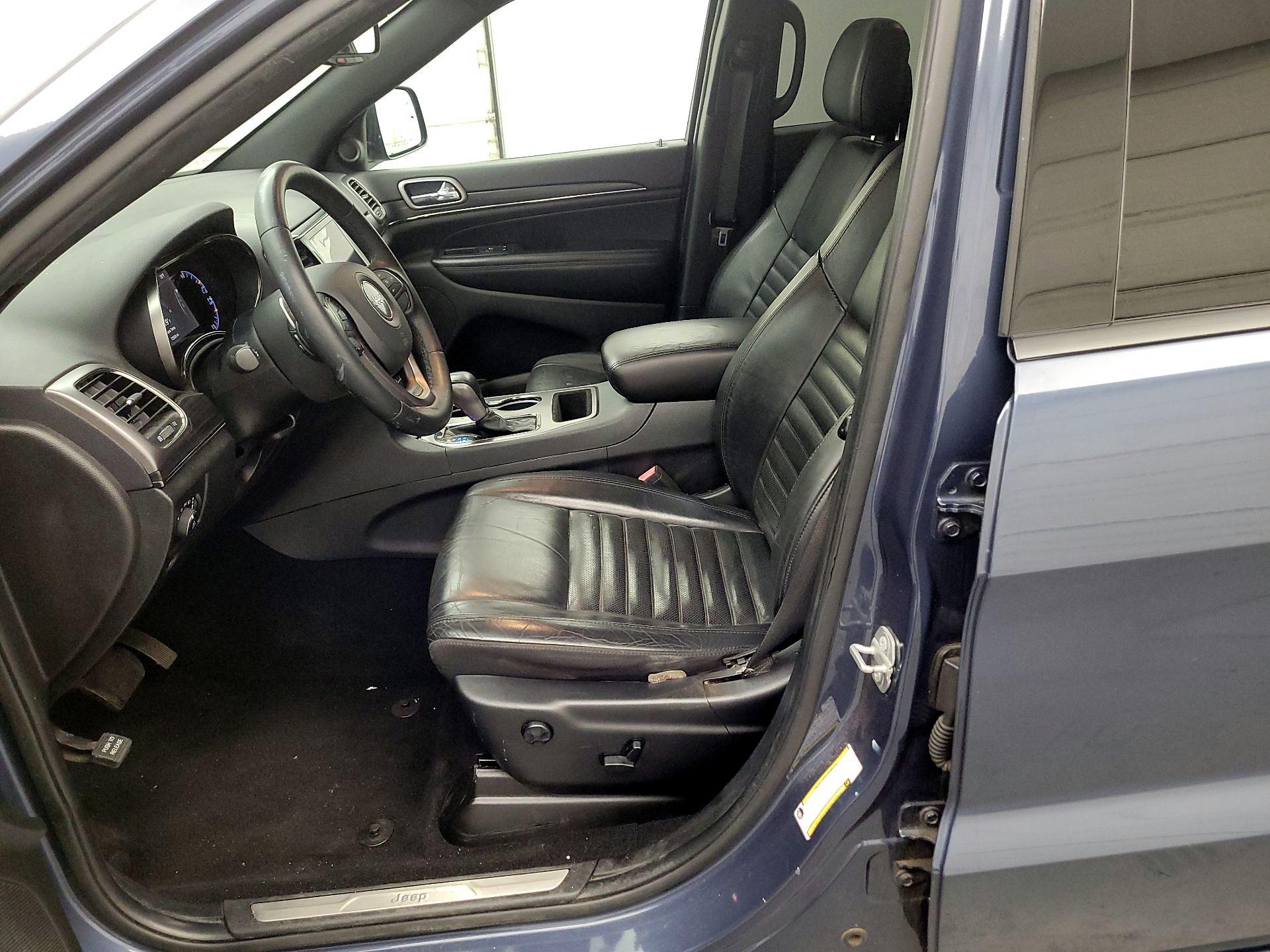 Thumbnail: 2020 Jeep Grand Cherokee - 11